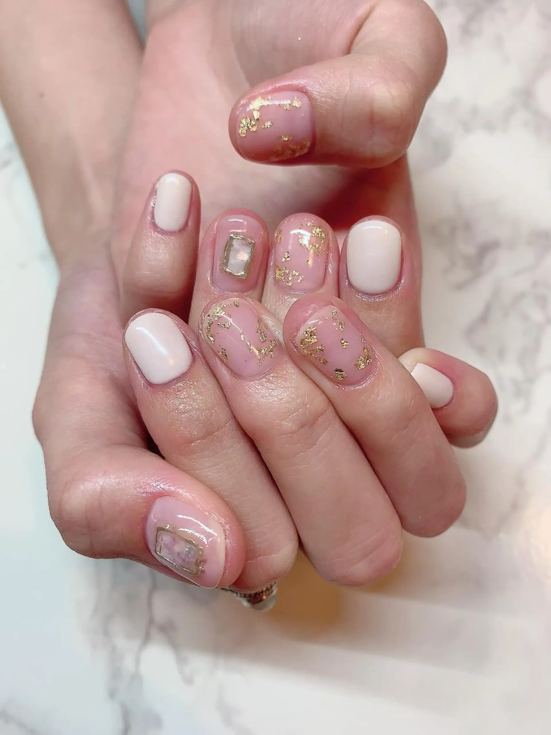 ネイル 冬ネイル クリスマス atelier chic+のネイルデザイン