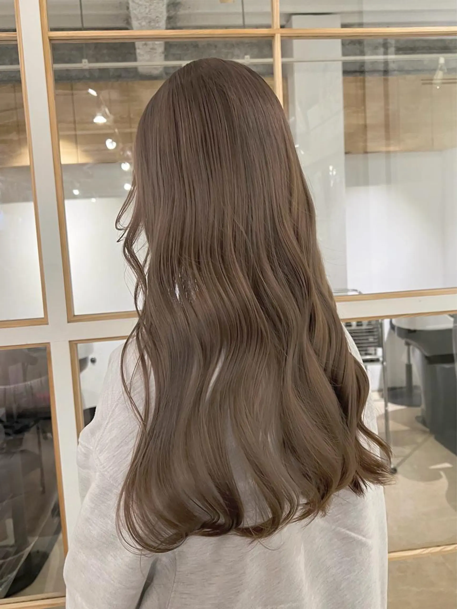 ミディアム カラー ベージュカラー sio.nail&eyebrow salon shimokitazawa2号店所属・nailist mana𖤐´-のネイルデザイン