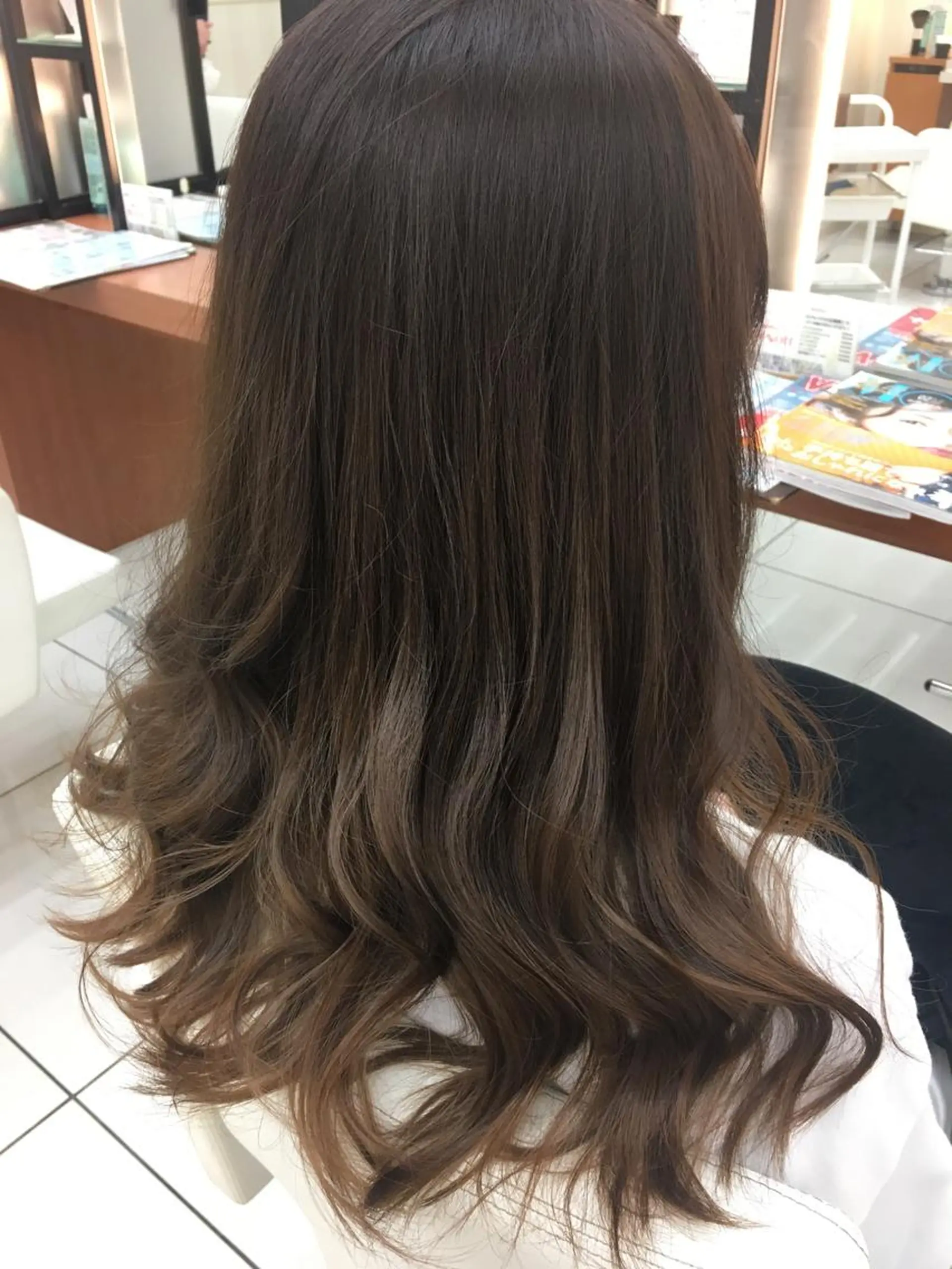 カラー バレイヤージュ カット ヘアカラー N° jillva ♦️川端裕司♦️のヘアスタイル