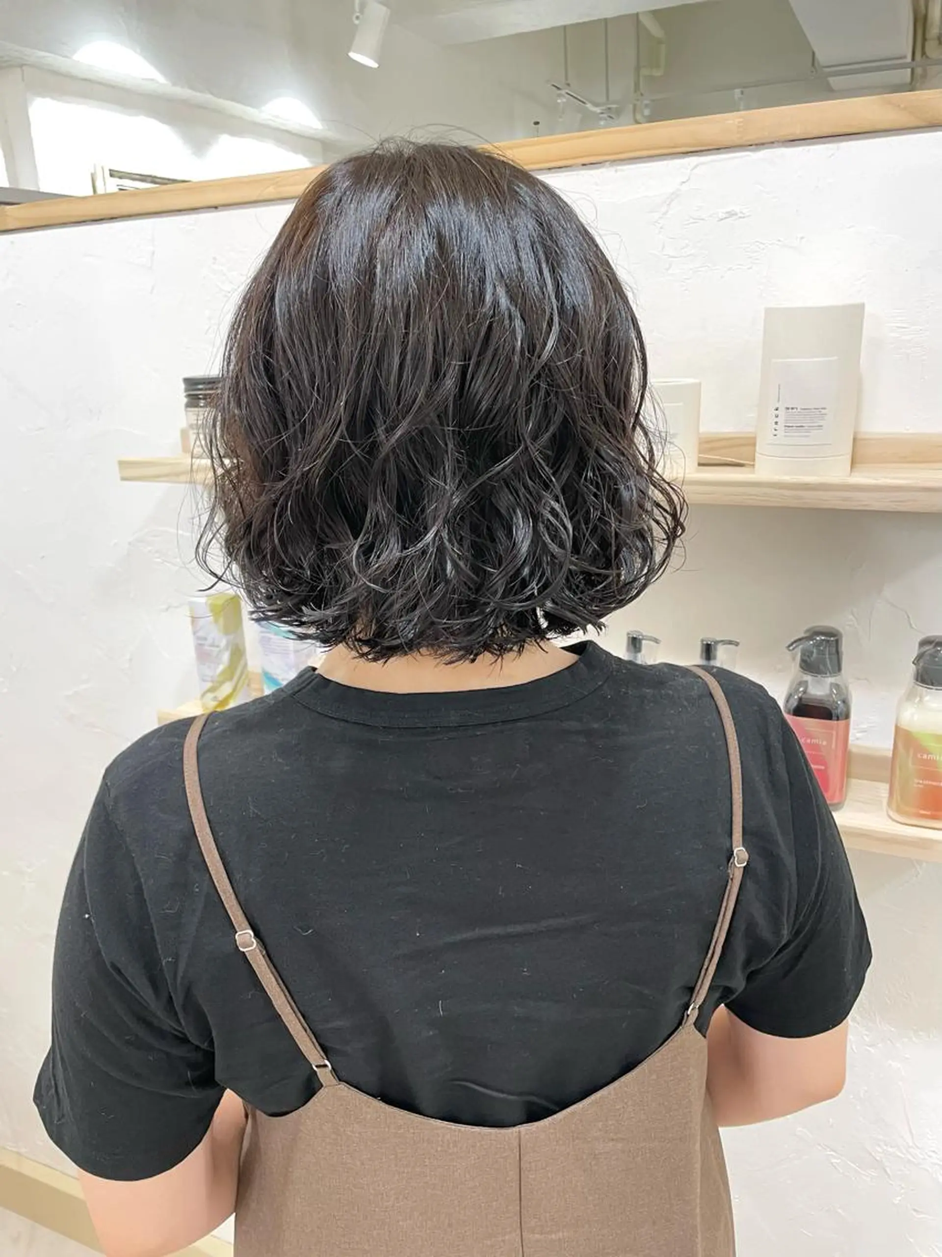 ショート パーマ 切りっぱなしボブ ボブ ショートヘア ウルフカット 銀座No.1髪質改善 縮毛矯正/本木のヘアスタイル