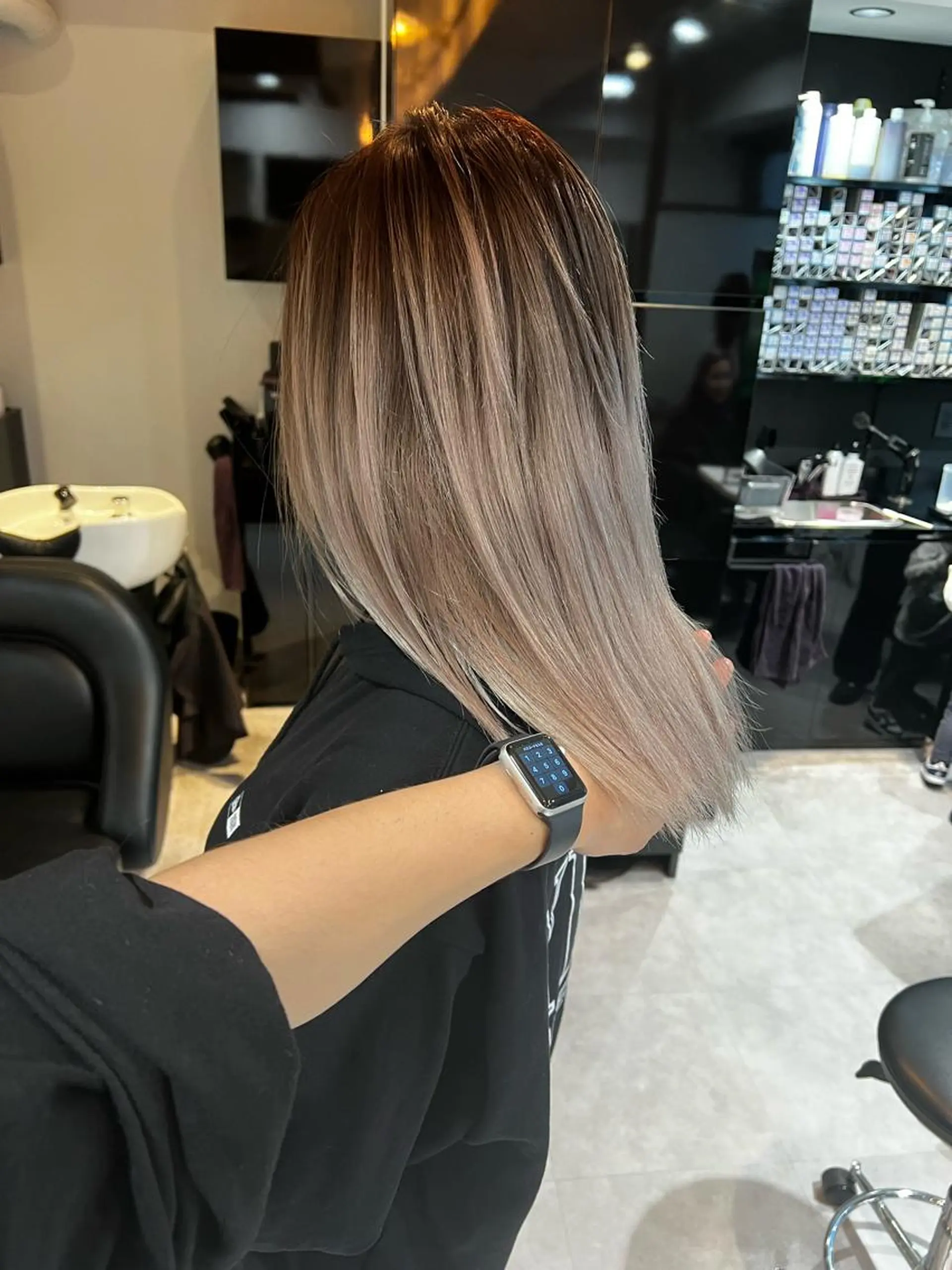 セミロング カラー PSY(サイ)池袋 金田尚久🎨のヘアスタイル