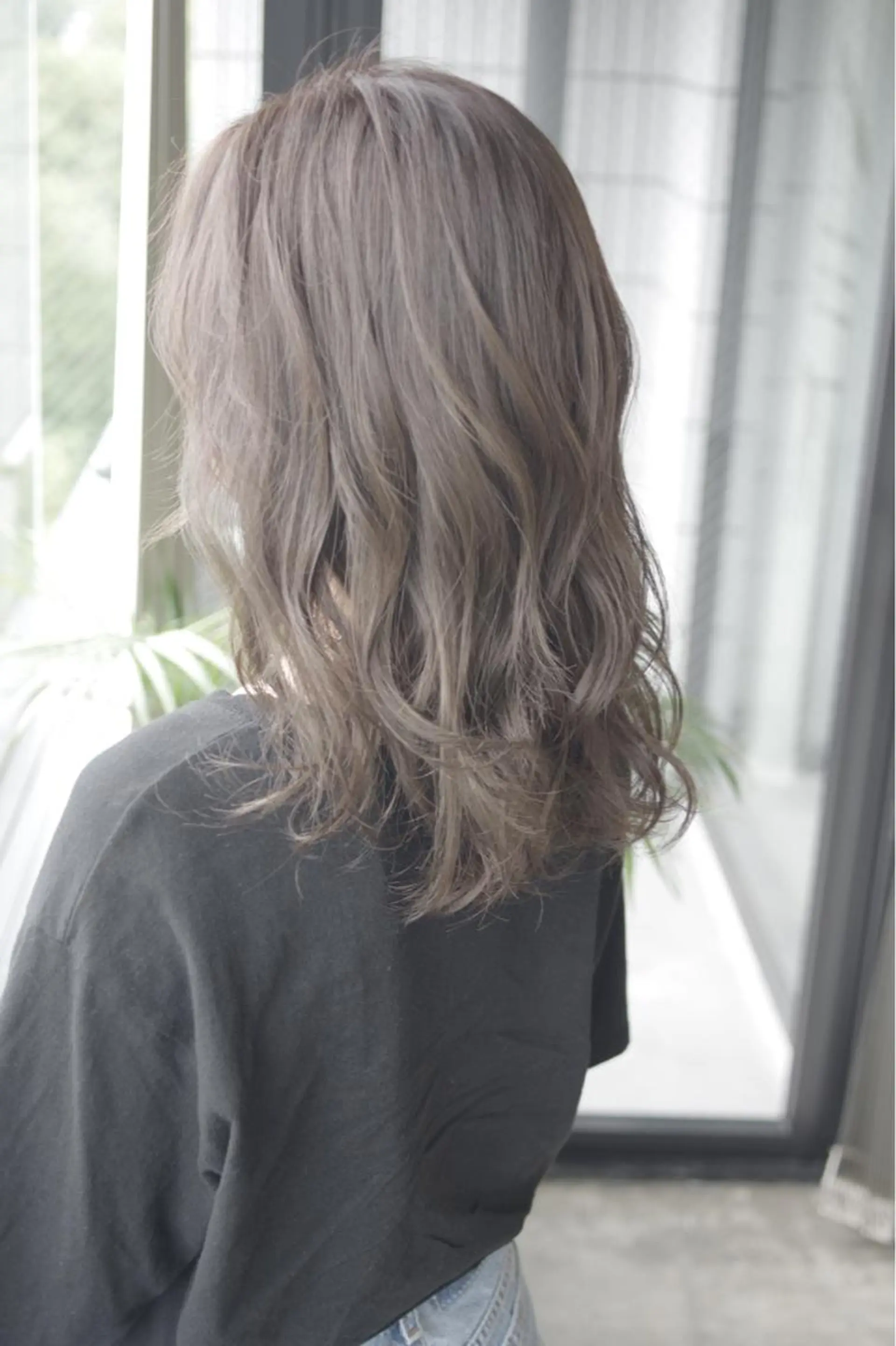 セミロング カラー 🌈ディレクター🌈 徳松優希のヘアスタイル