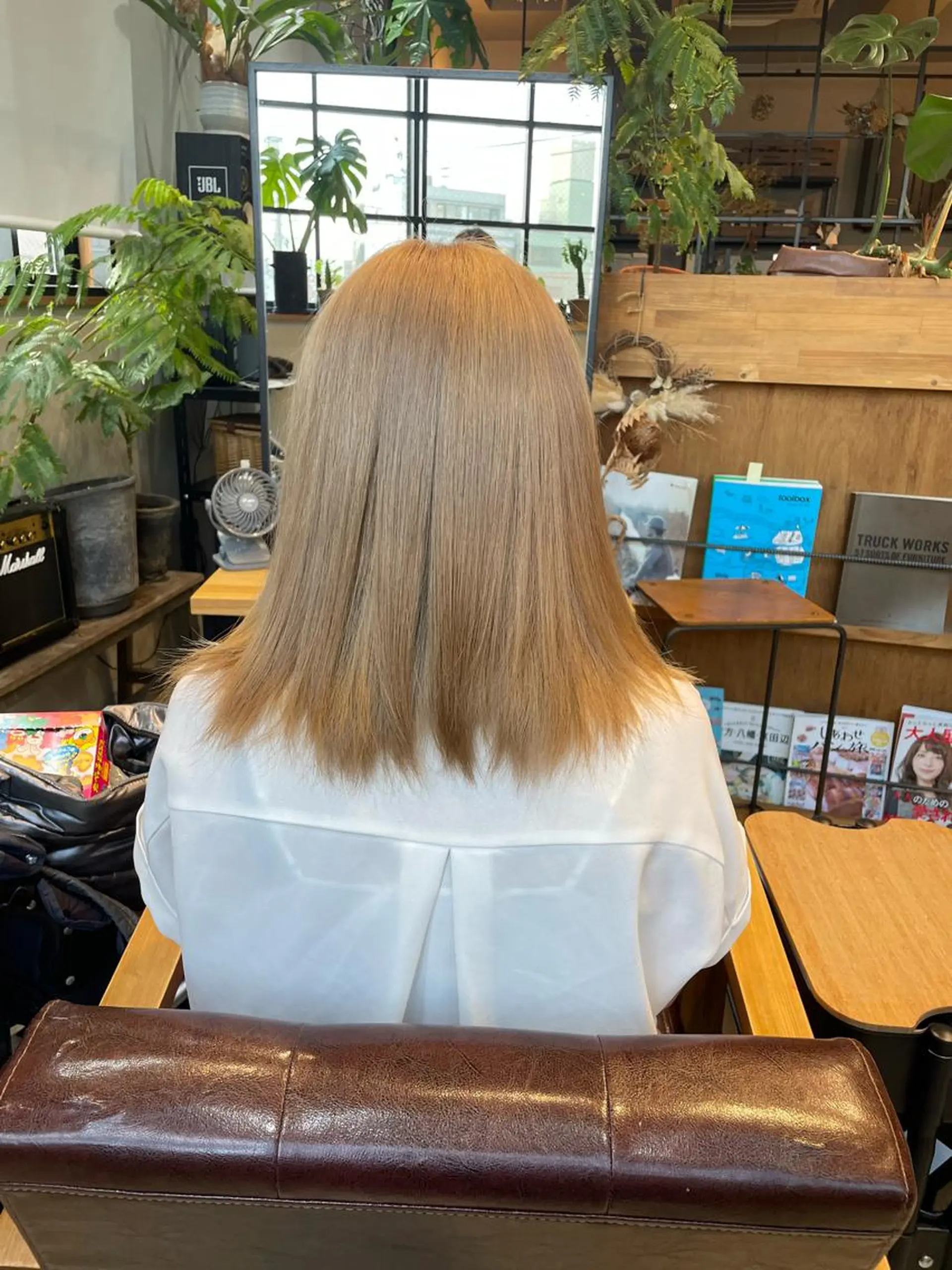 セミロング Loma ミレイのヘアスタイル