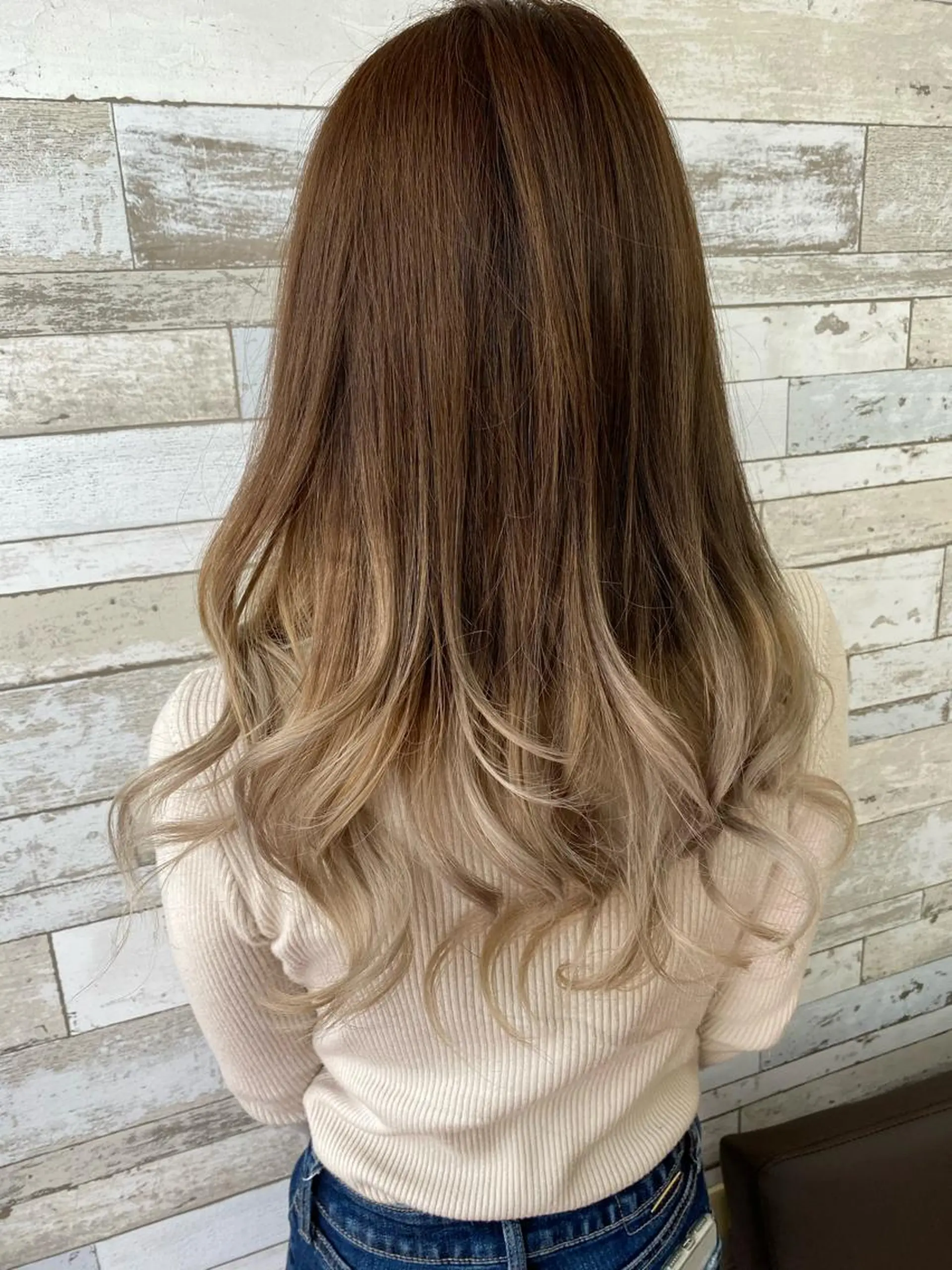 セミロング B-W ⭐️MIKIのヘアスタイル