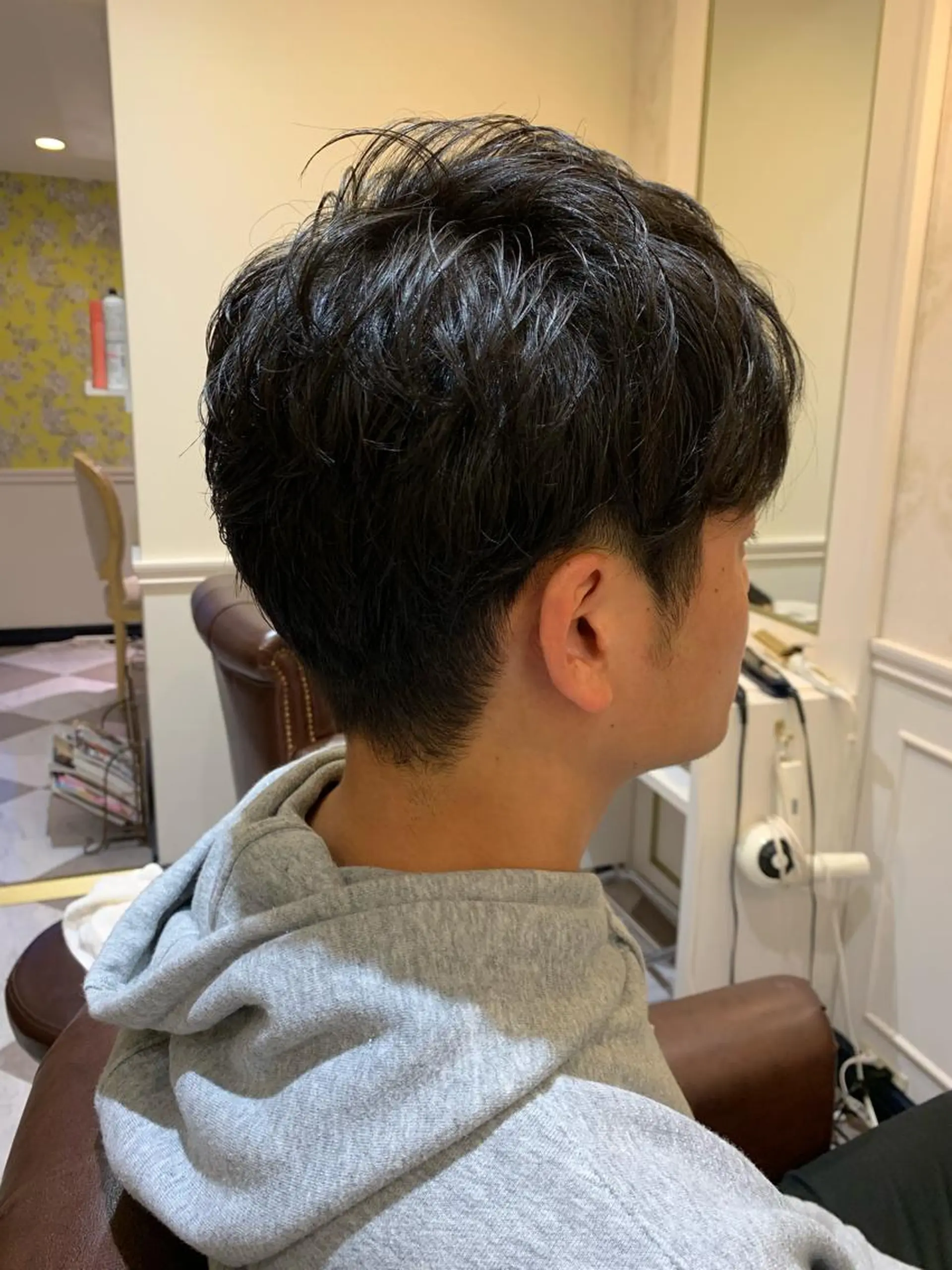 メンズ 粟田 めぐみのヘアスタイル