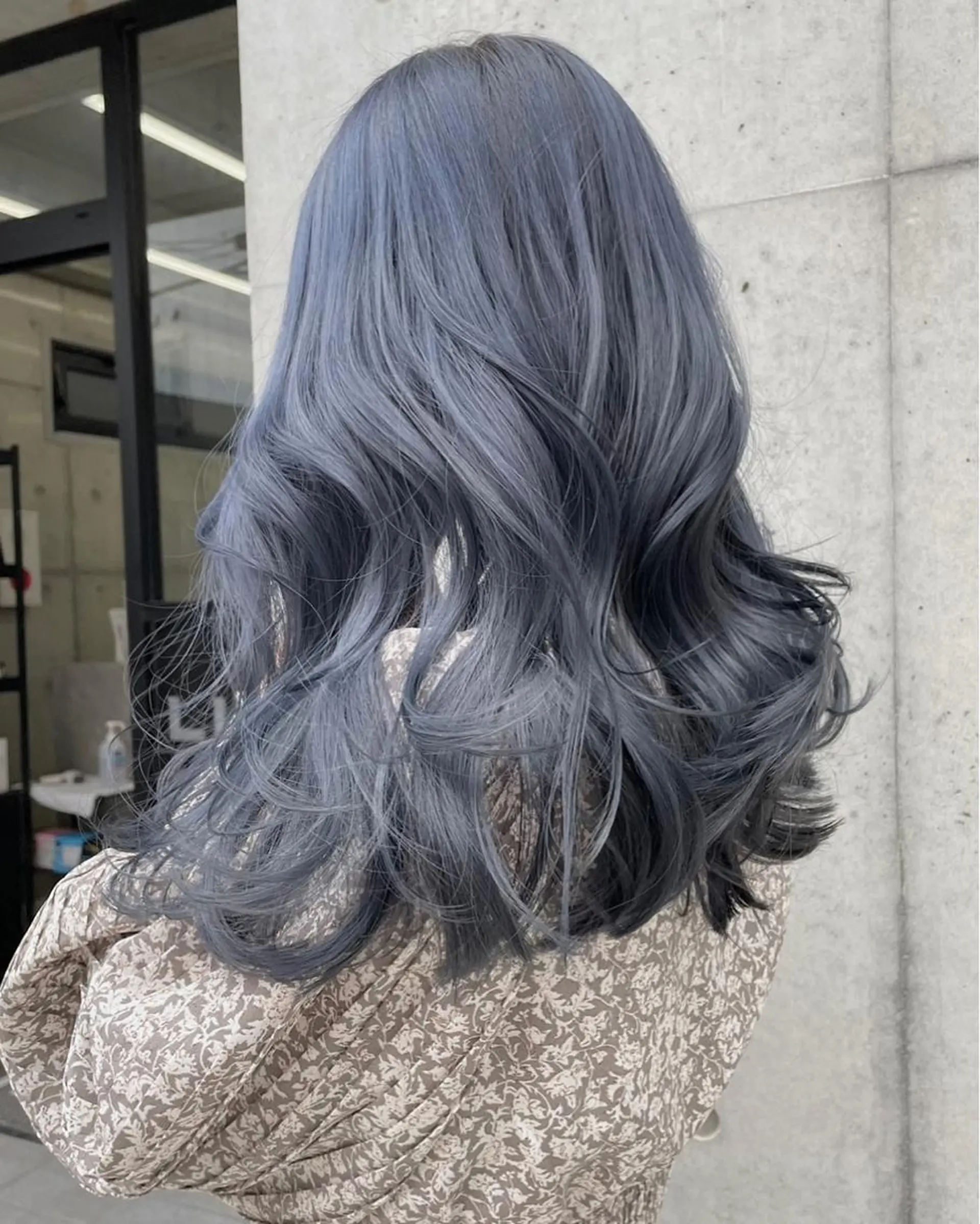 ミディアム カラー アッシュ アッシュグレー アッシュグレージュ バレイヤージュ ベージュカラー ヘアカラー トリートメント Blonde nagoya sakae所属・岡留 愛美のヘアスタイル