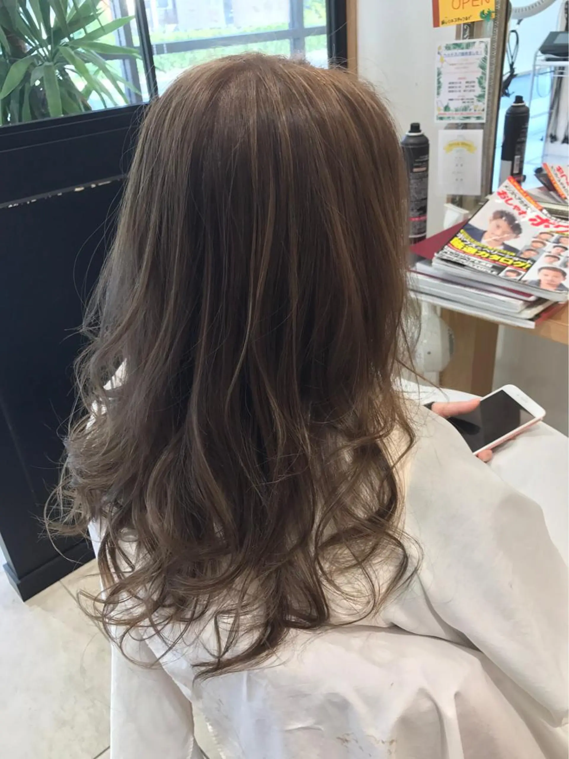 セミロング 藤井 ひろとのヘアスタイル