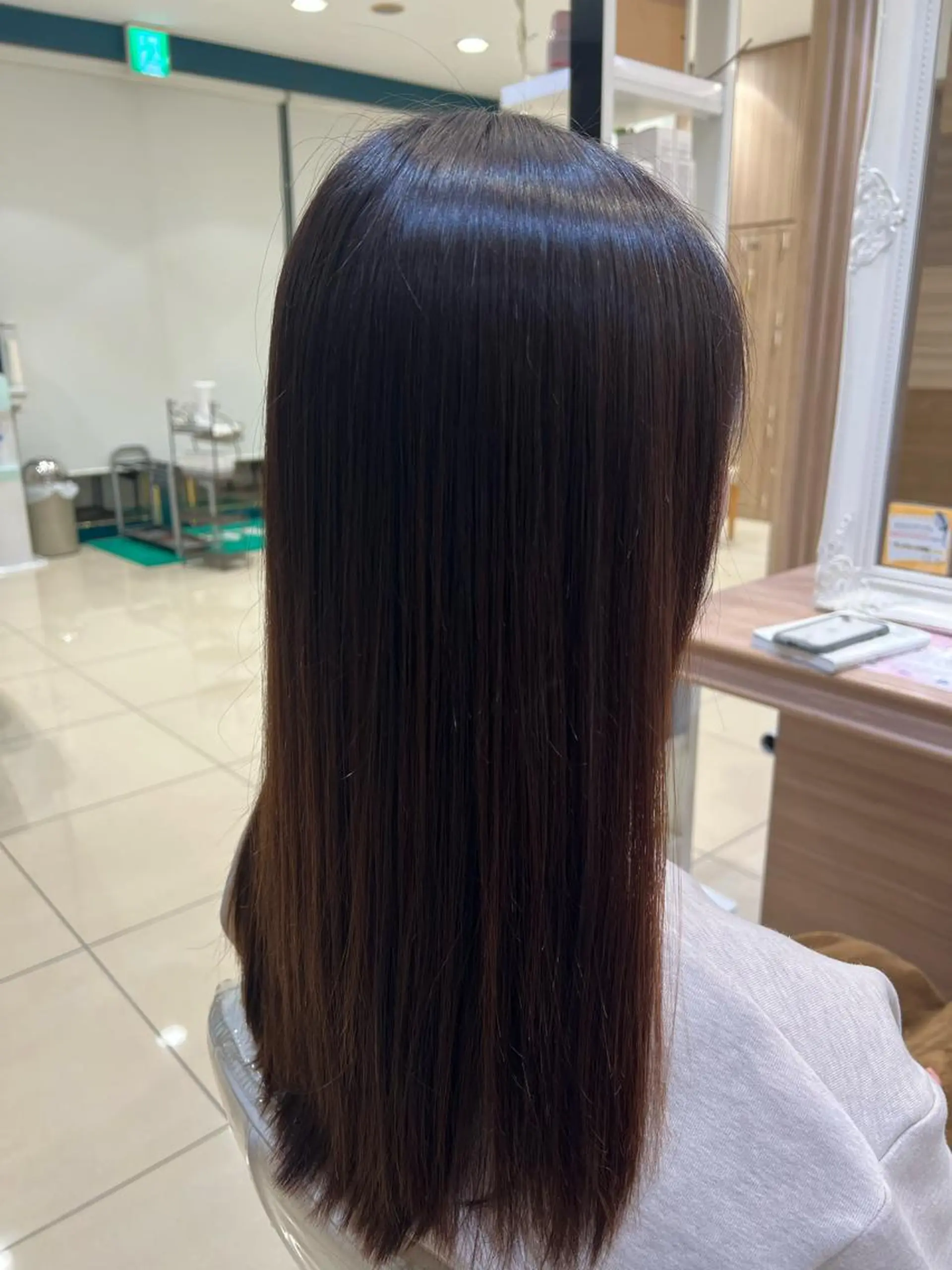 ロング 縮毛矯正 まとまる艶髪艶カラー 🤍内田さわか🎀のヘアスタイル