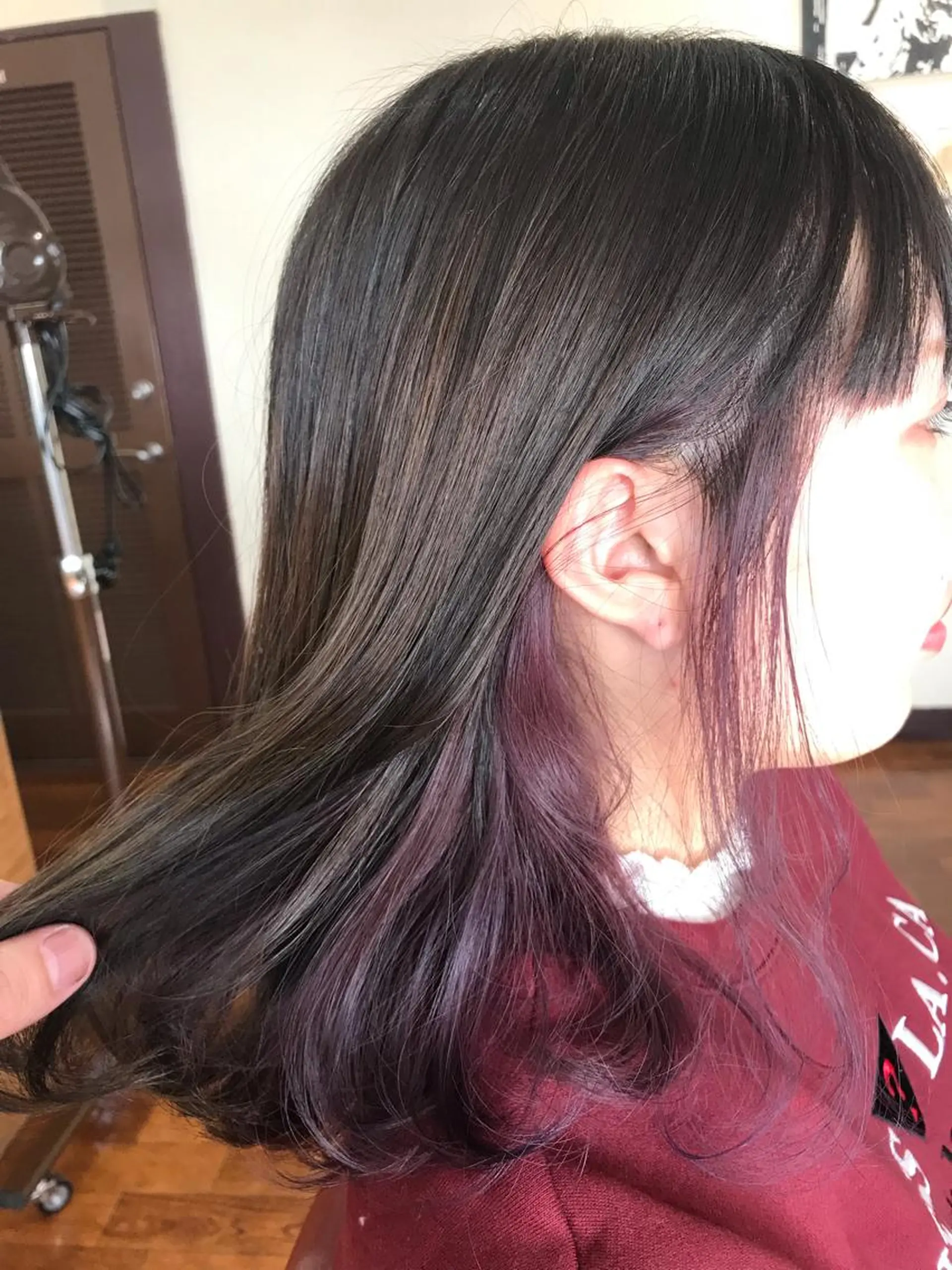 セミロング カラー イヤリングカラー ピンクカラー 大嶋 宏隆のヘアスタイル