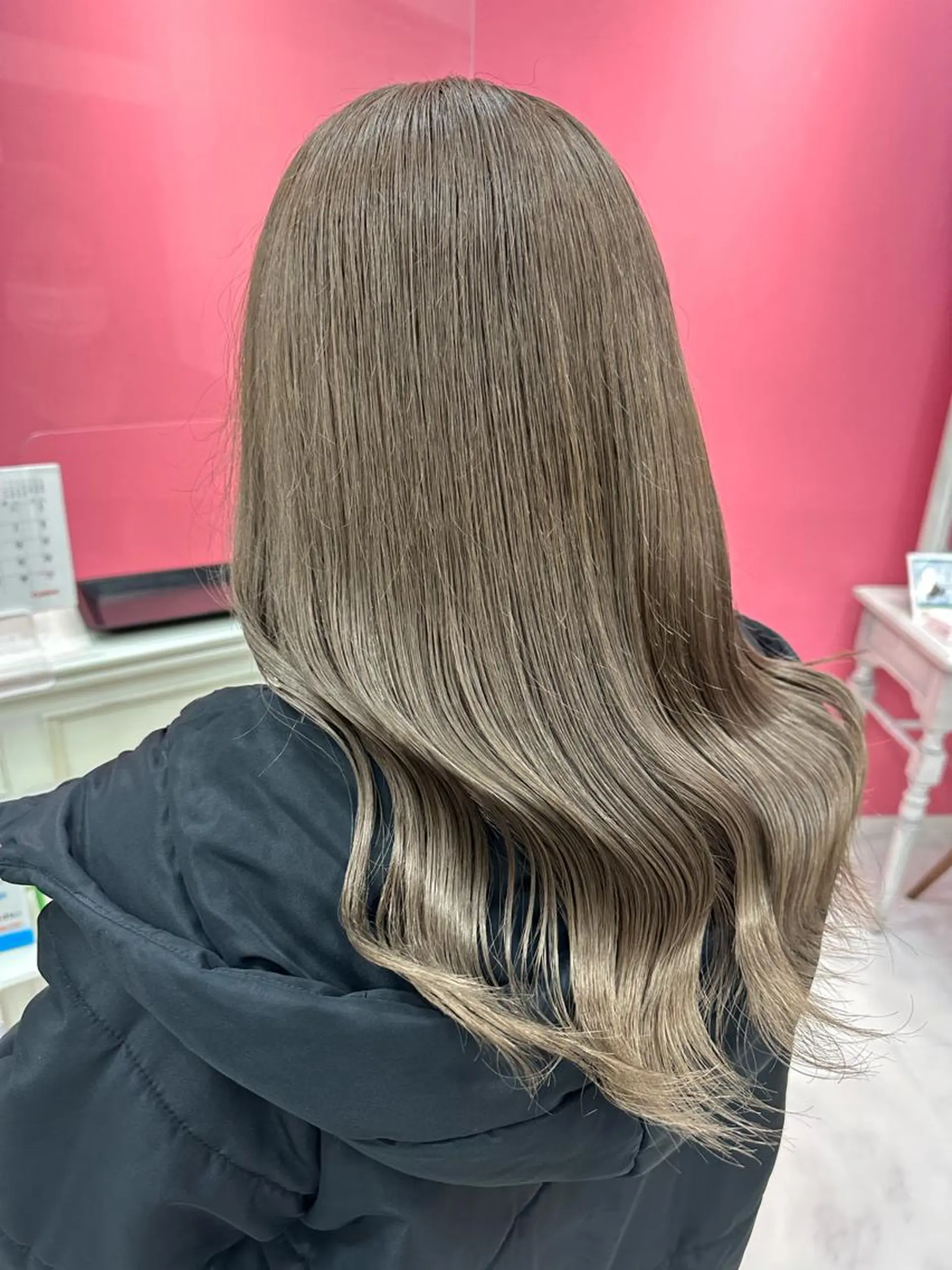 セミロング カラー 💘韓国カラー💘 クルミのヘアスタイル