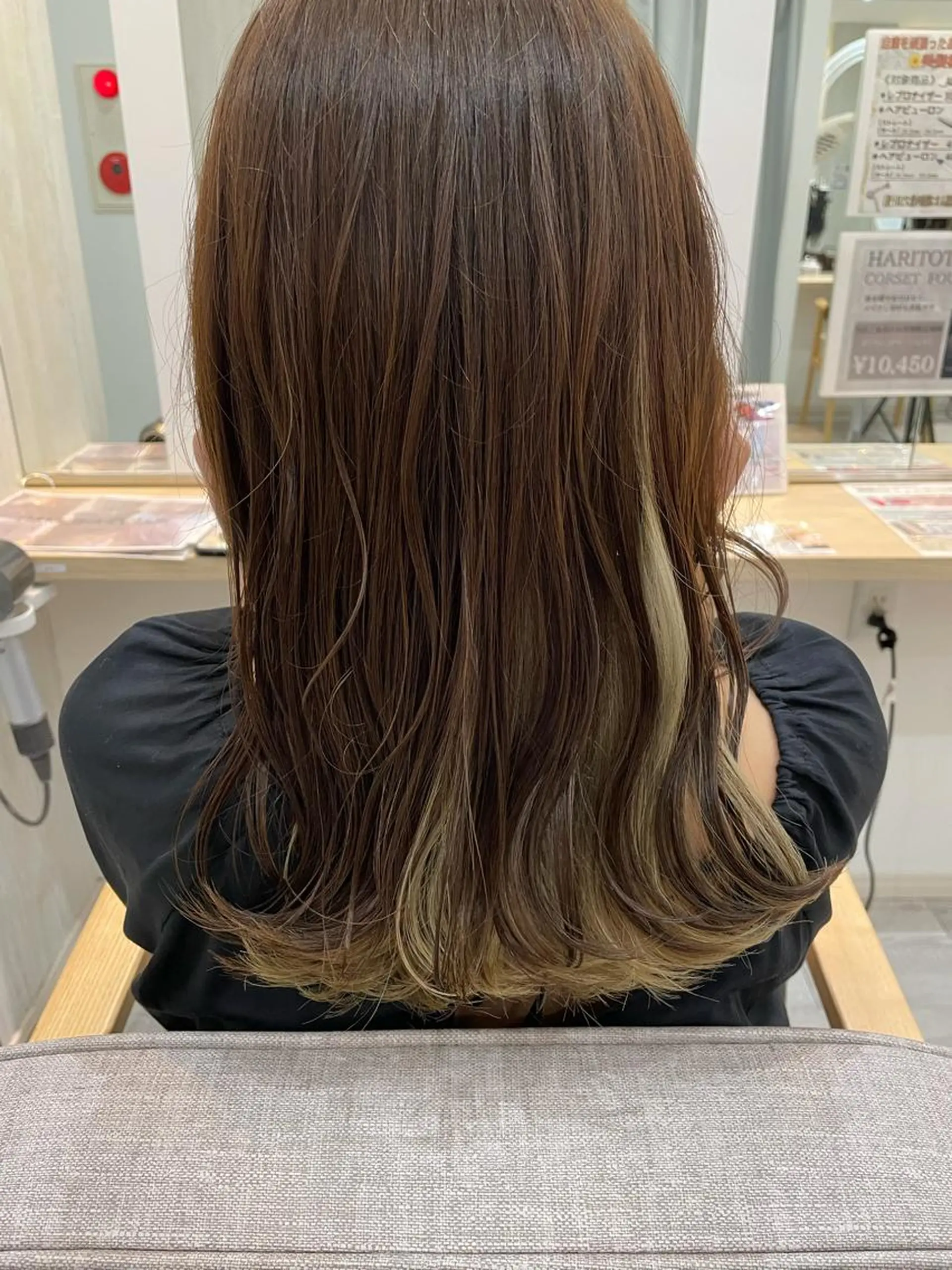 ロング カラー インナーカラー LiL HAIR＆SMILE　住吉店所属・石川 珠有のヘアスタイル