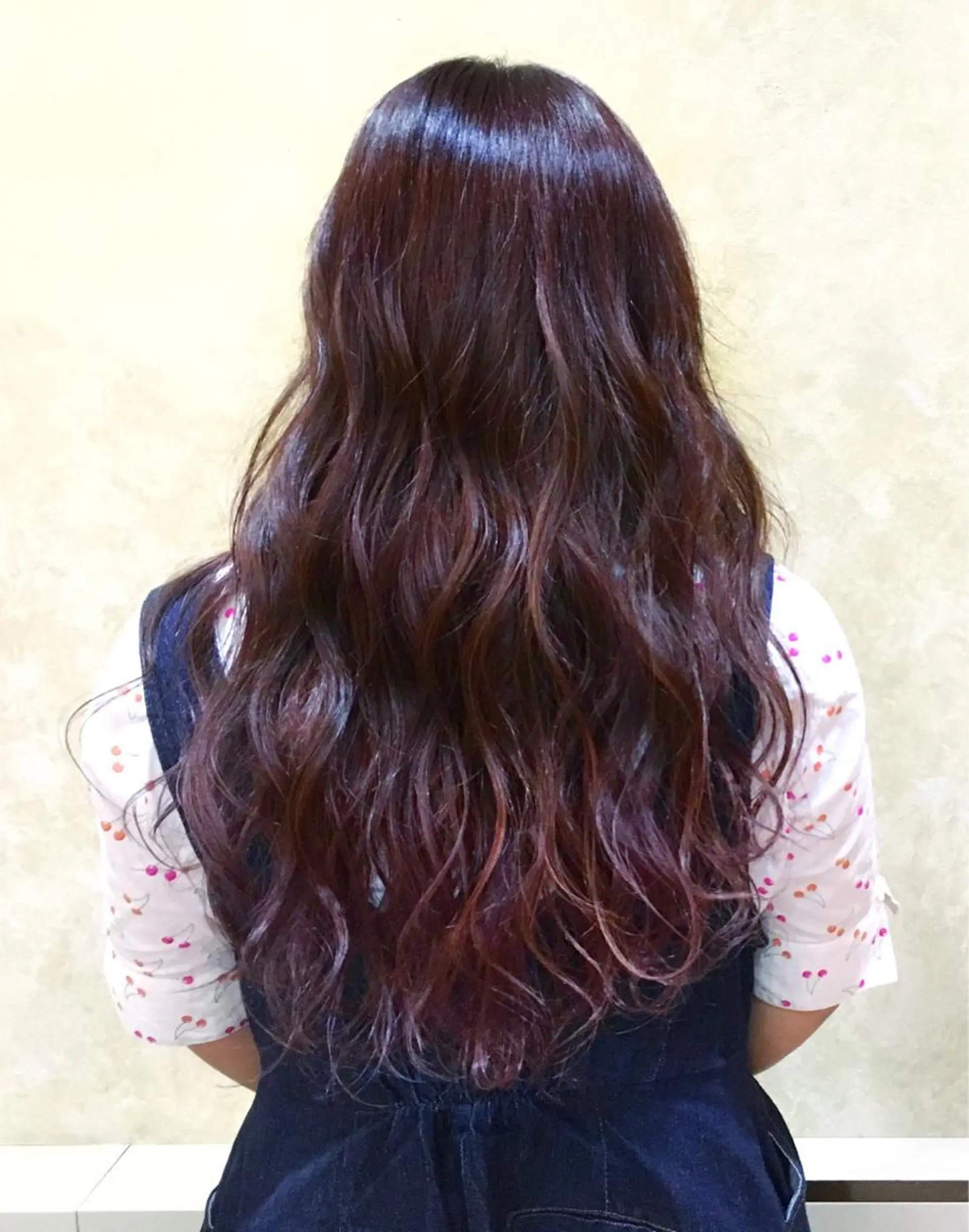 ミディアム セミロング ロング カラー グラデーションカラー バイオレットカラー 沖 宜志のヘアスタイル
