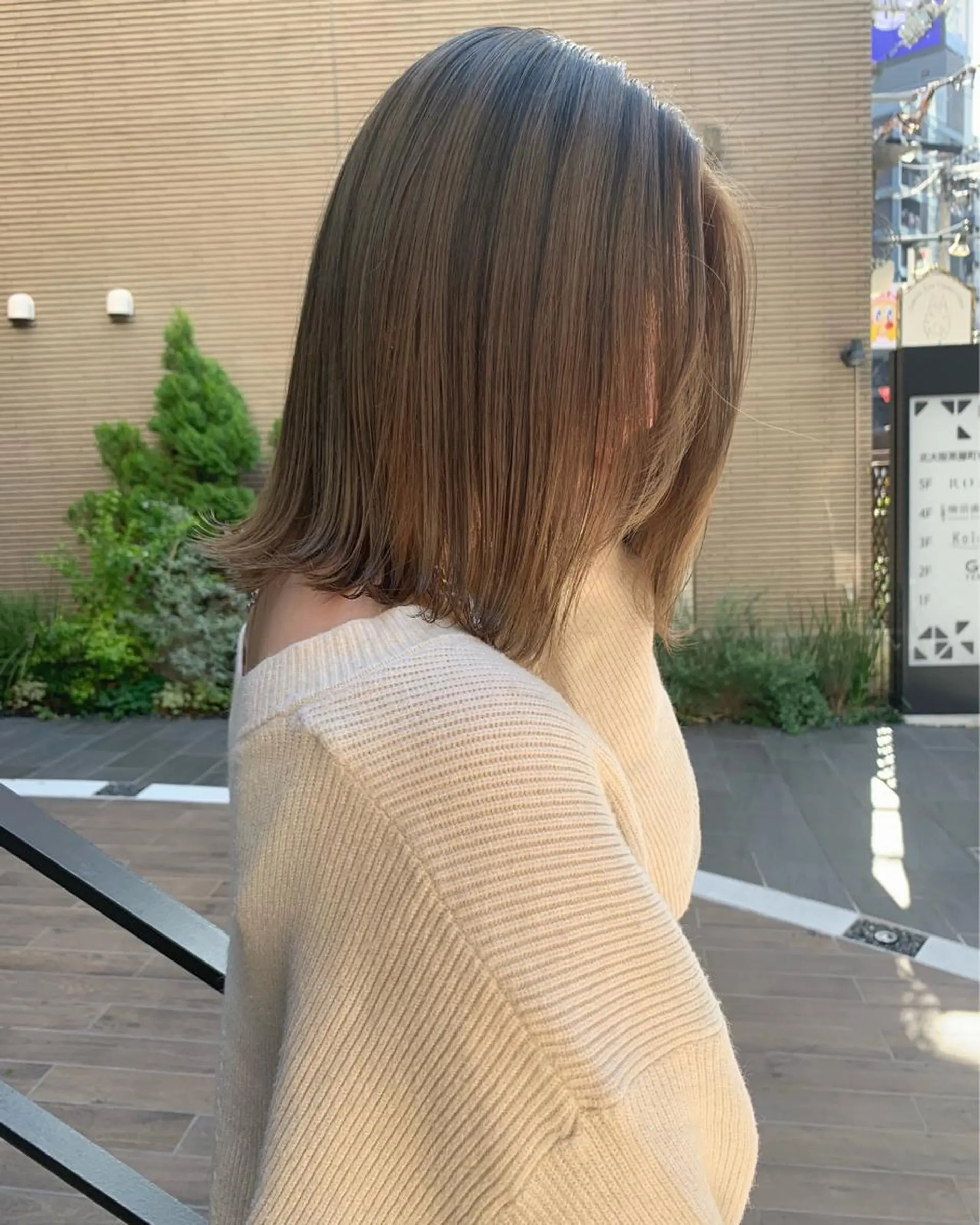 ショート ヘアカラー 福山 晴香のヘアスタイル