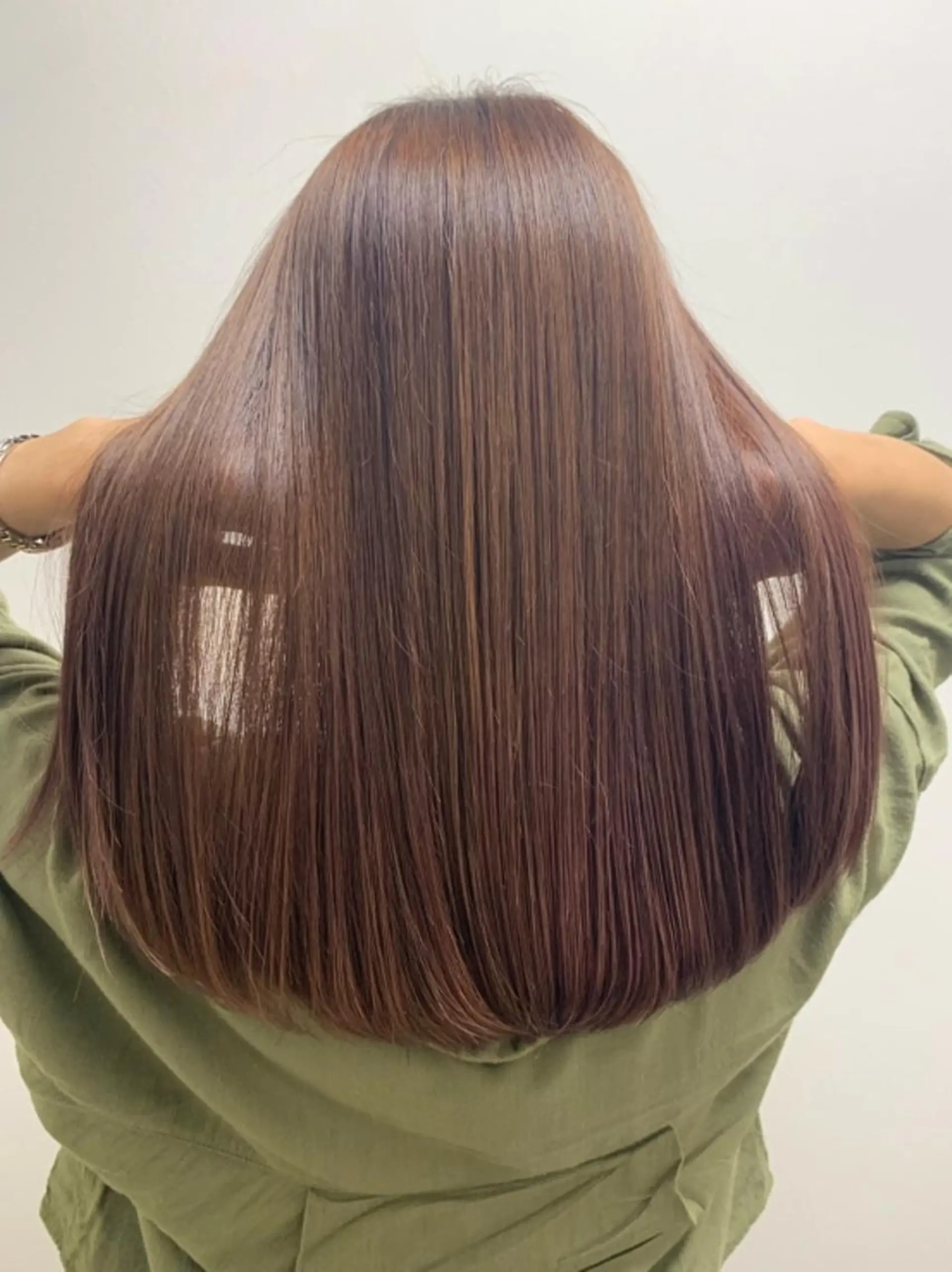 セミロング カット トリートメント マンツーマン1日2名 様限定Lily高橋✂のヘアスタイル