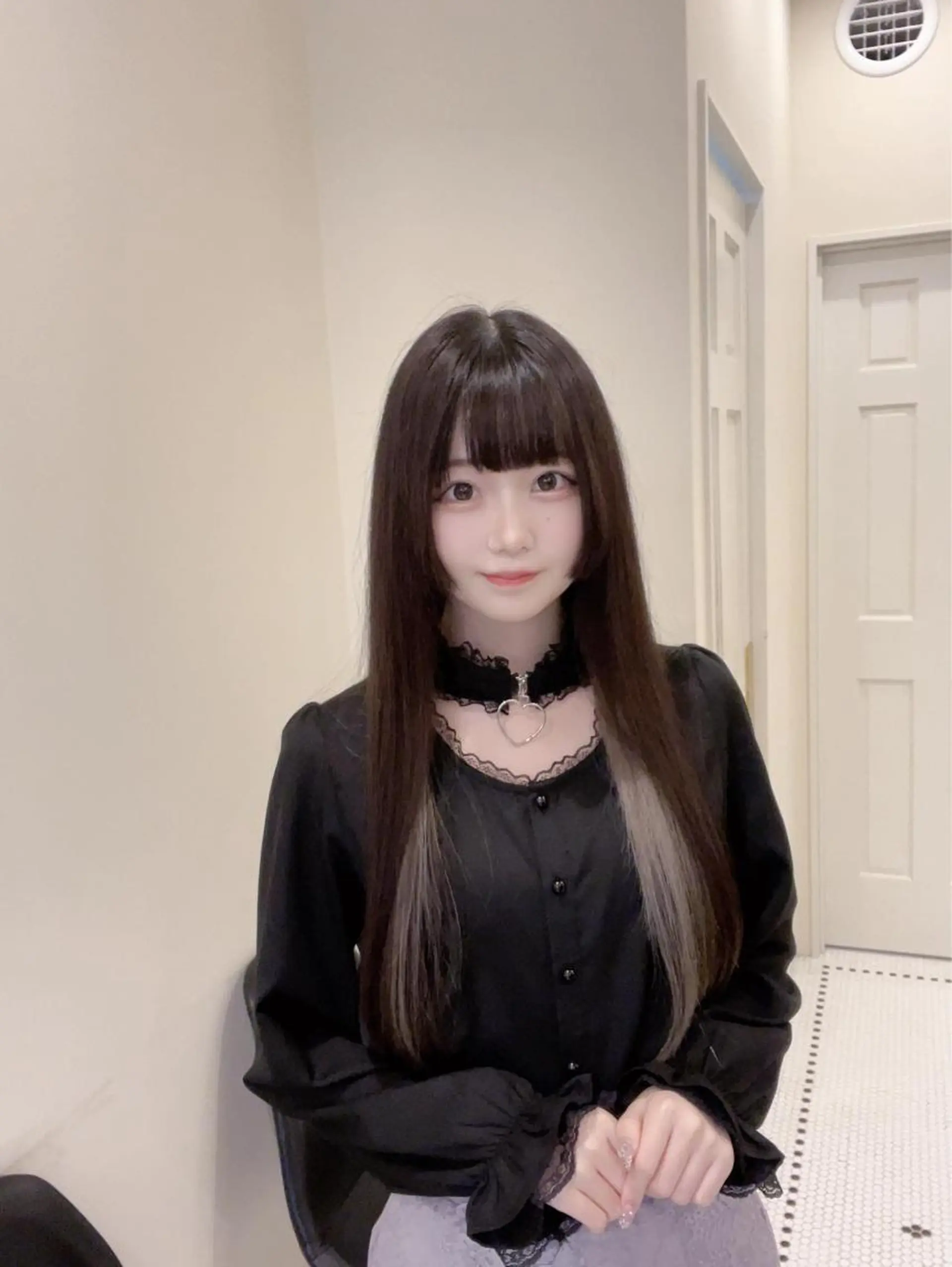 ロング トリートメント りく レイヤーカット ケアブリーチのヘアスタイル