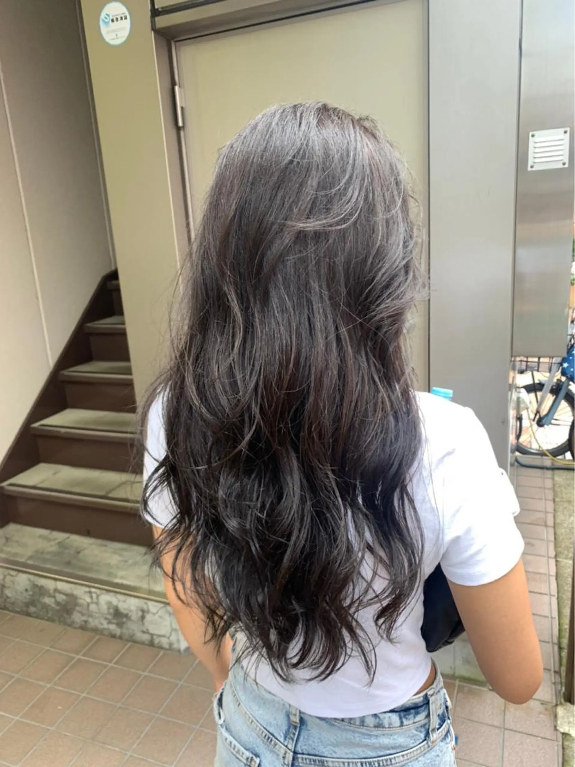 カラー ダークグレー ダークグレージュ グレージュ 藤田 清志のヘアスタイル