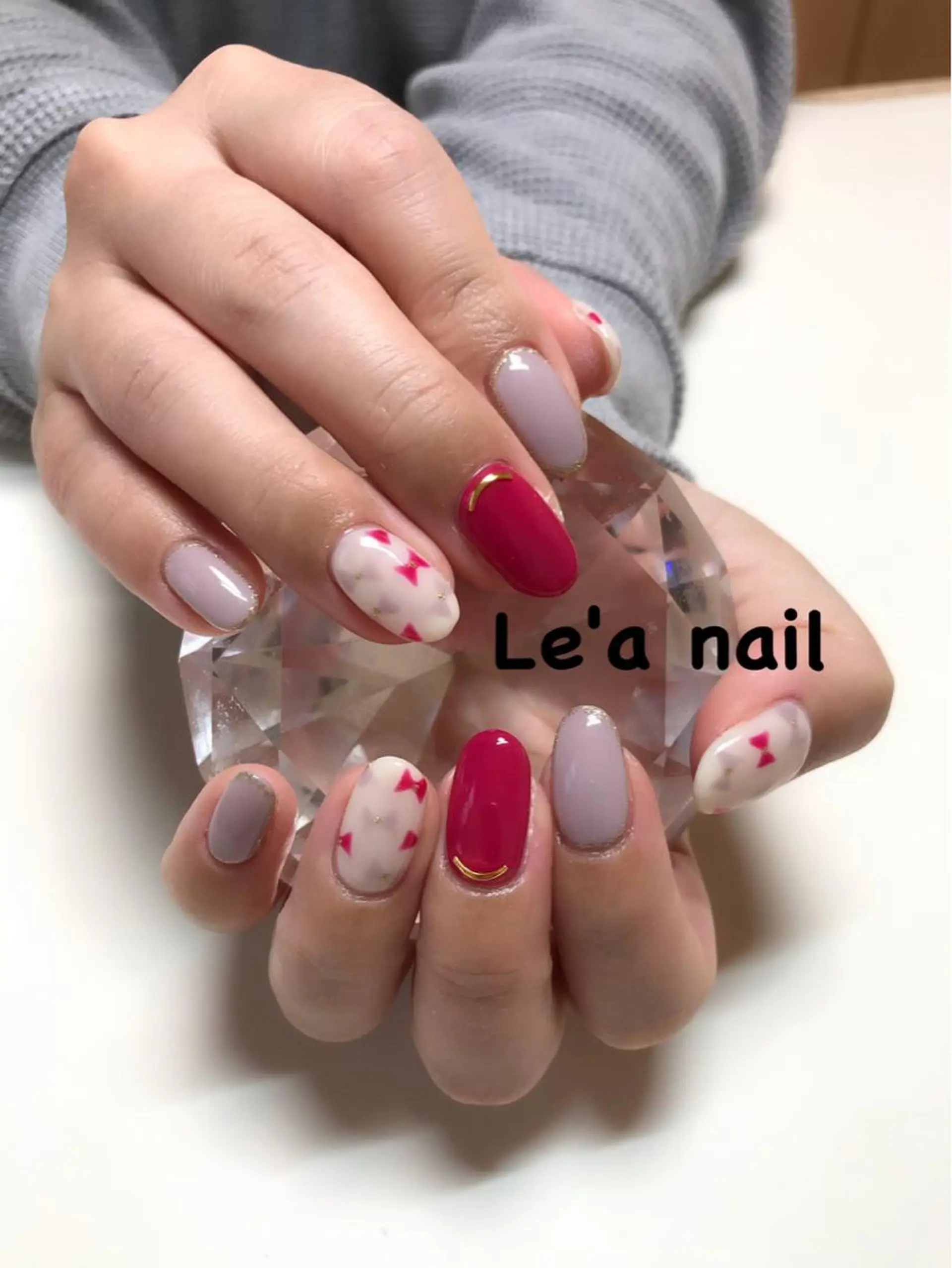 ネイル リボン 'mm  (ミリ) ＭＡＮＡＭＩのネイルデザイン