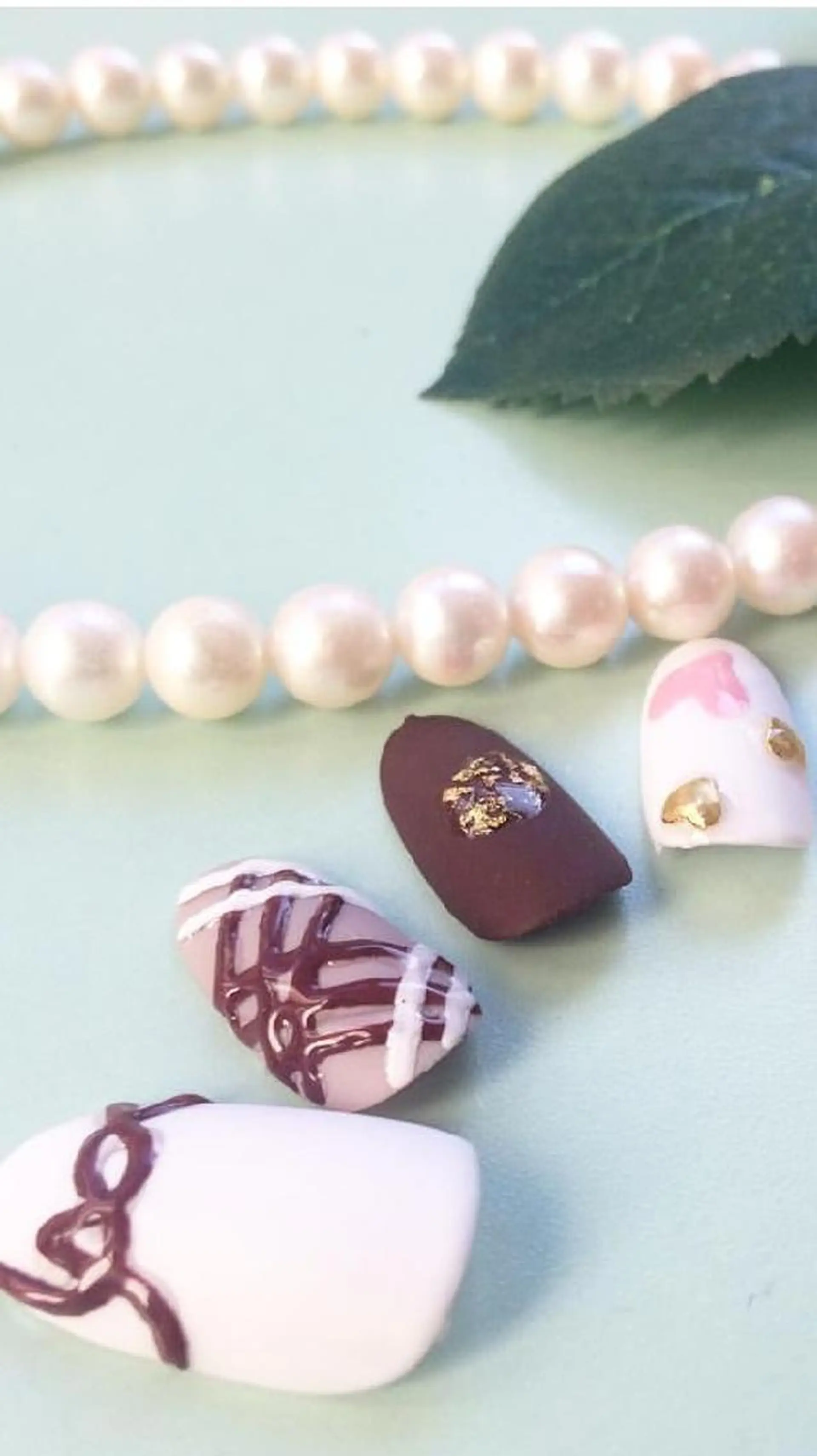 ネイル アートネイル バレンタイン Roger 舞のネイルデザイン