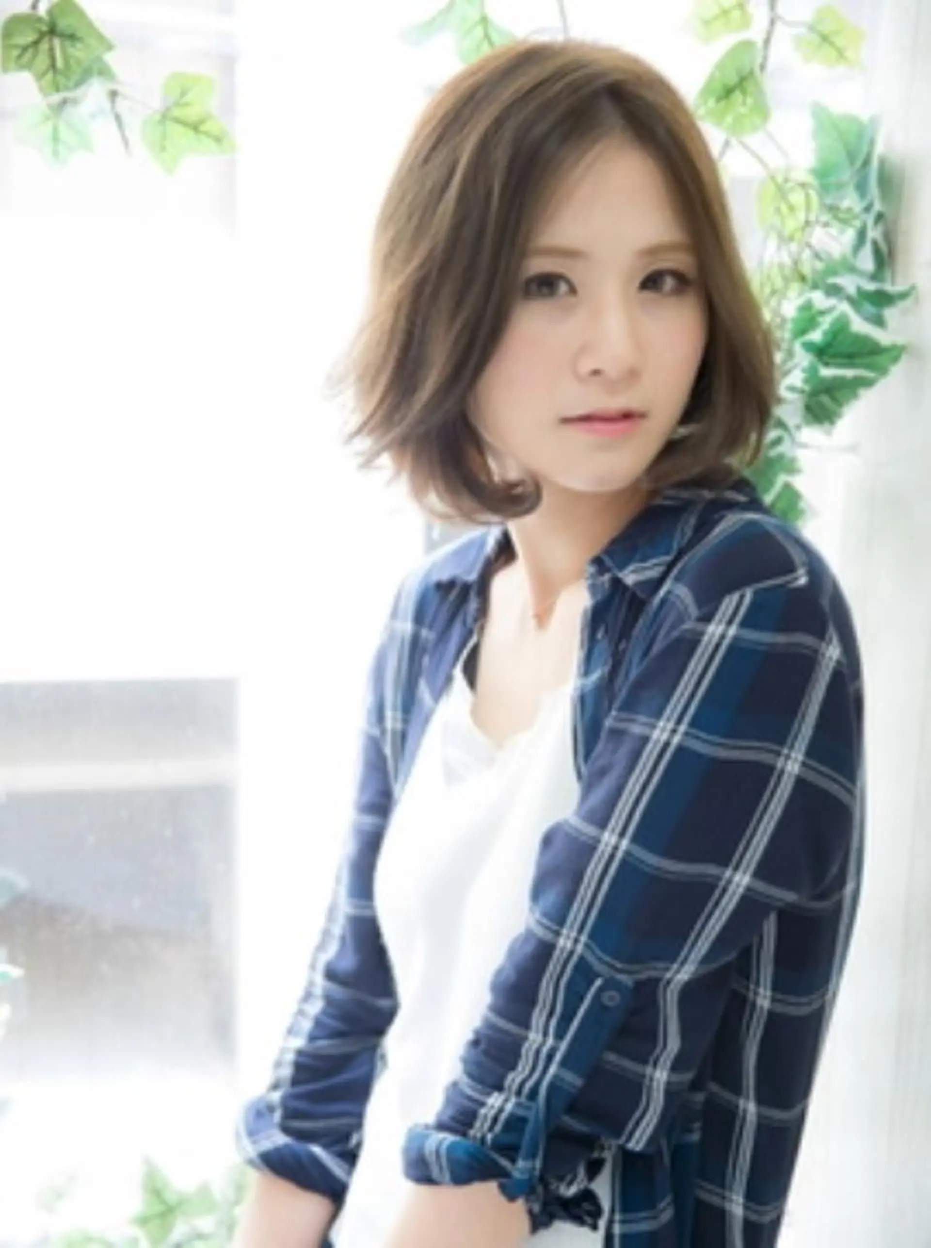 ミディアム カラー アッシュ アッシュグレー アッシュグレージュ グレージュ ヘアカラー トリートメント HAIR COLOR CAFE神戸元町店のヘアスタイル