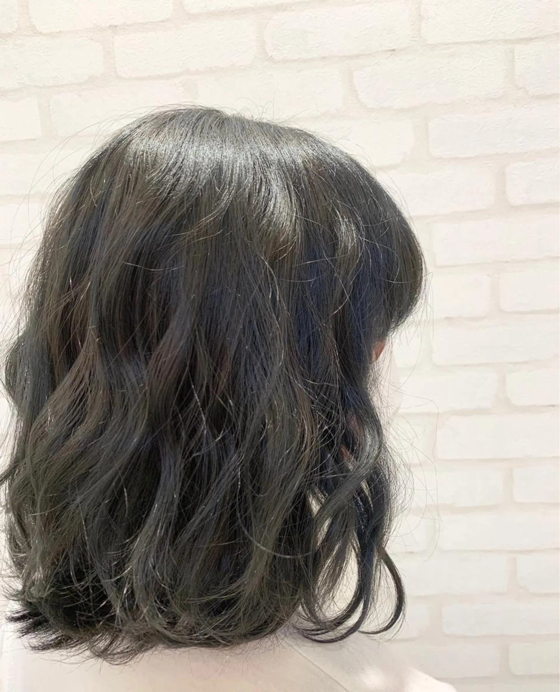 ミディアム カラー ダークグレー ダークグレージュ グレージュ Gain Nanamiのエステ・リラクイメージ