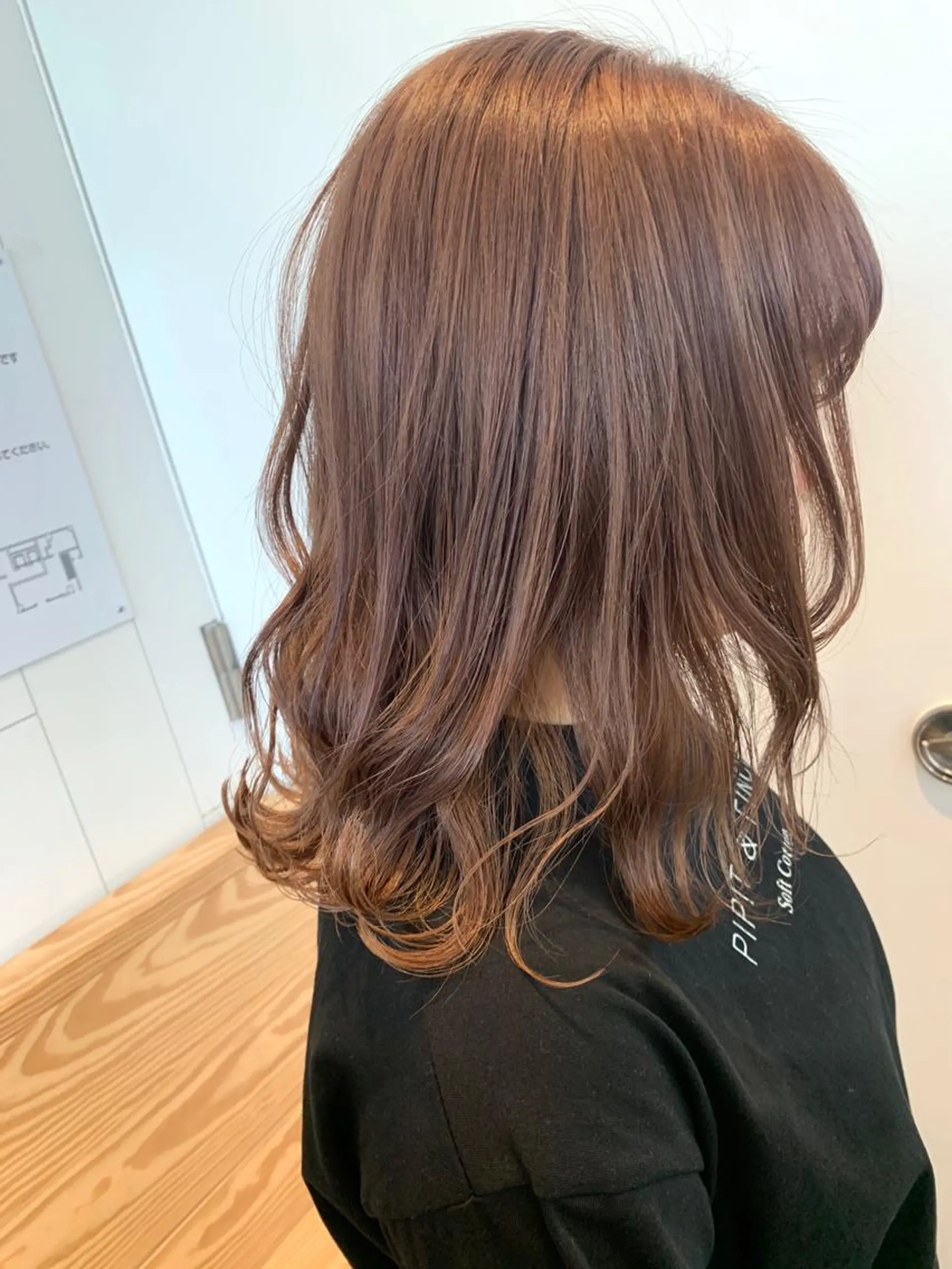 ミディアム yui .のヘアスタイル