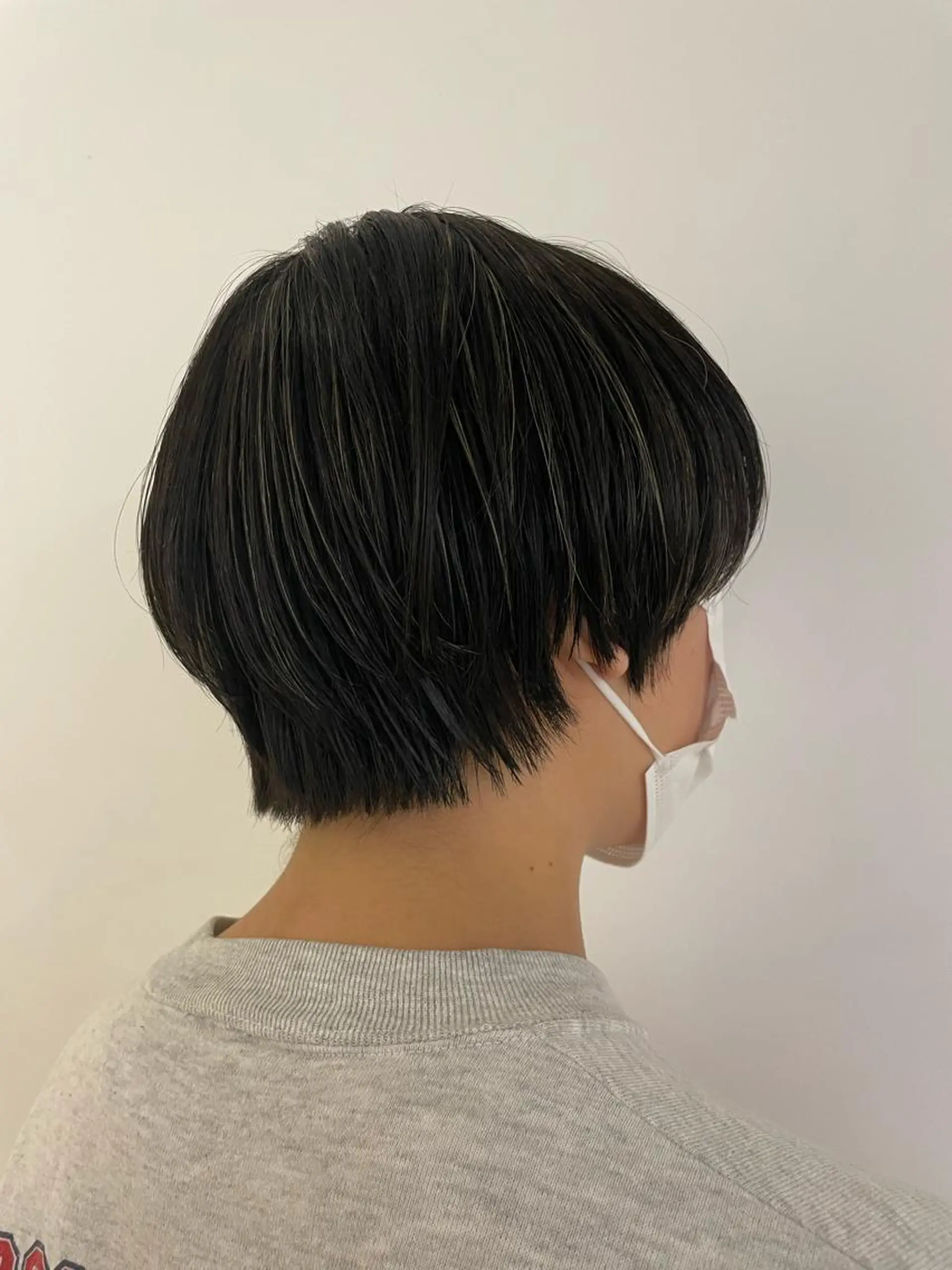 ショート ハイライト レイヤーカット Kinoのヘアスタイル