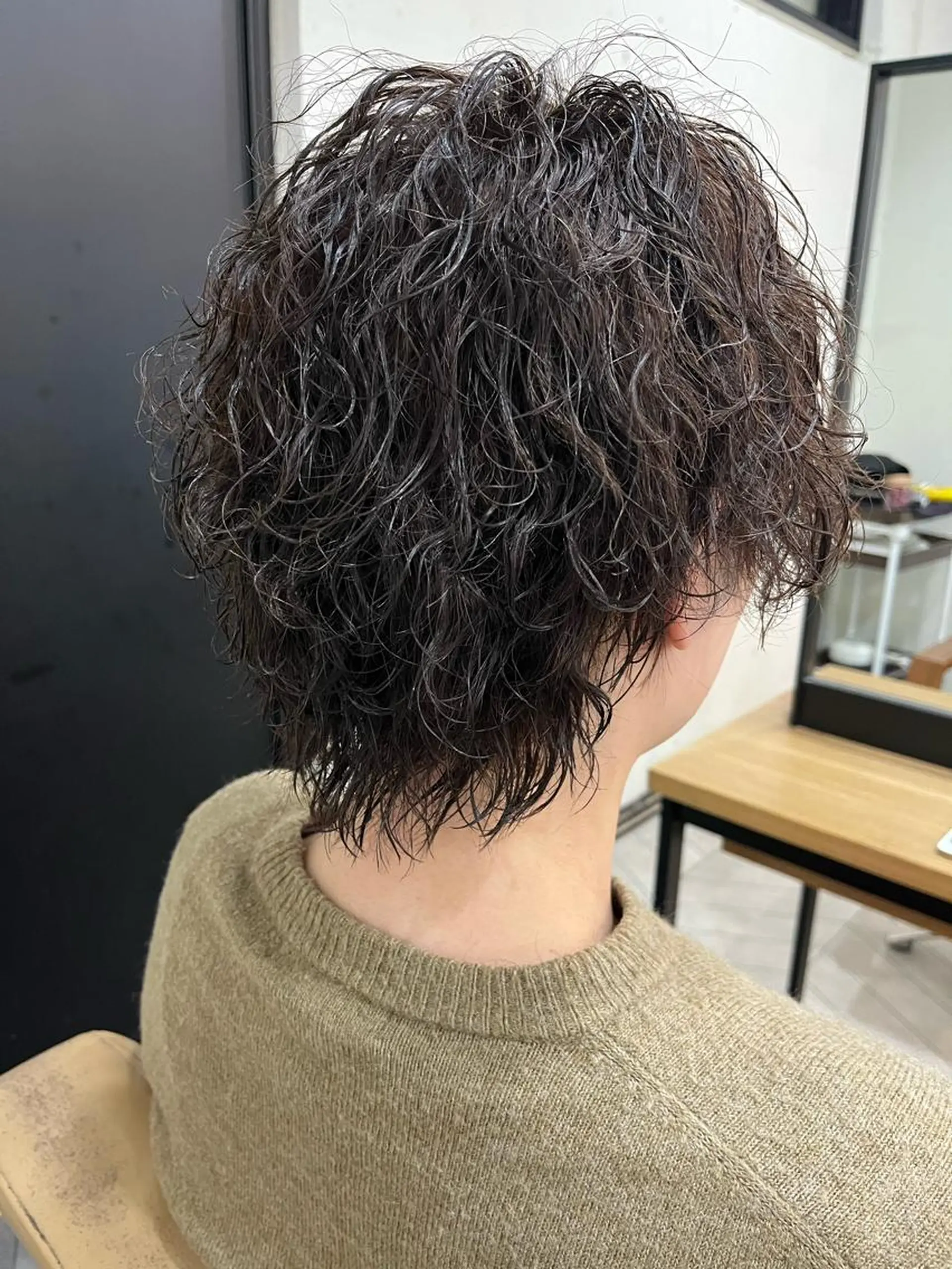 ショート カラー パーマ メンズ メンズパーマ アッシュ オレンジ カット ヘアカラー パーマ トリートメント 和田 真弥のヘアスタイル