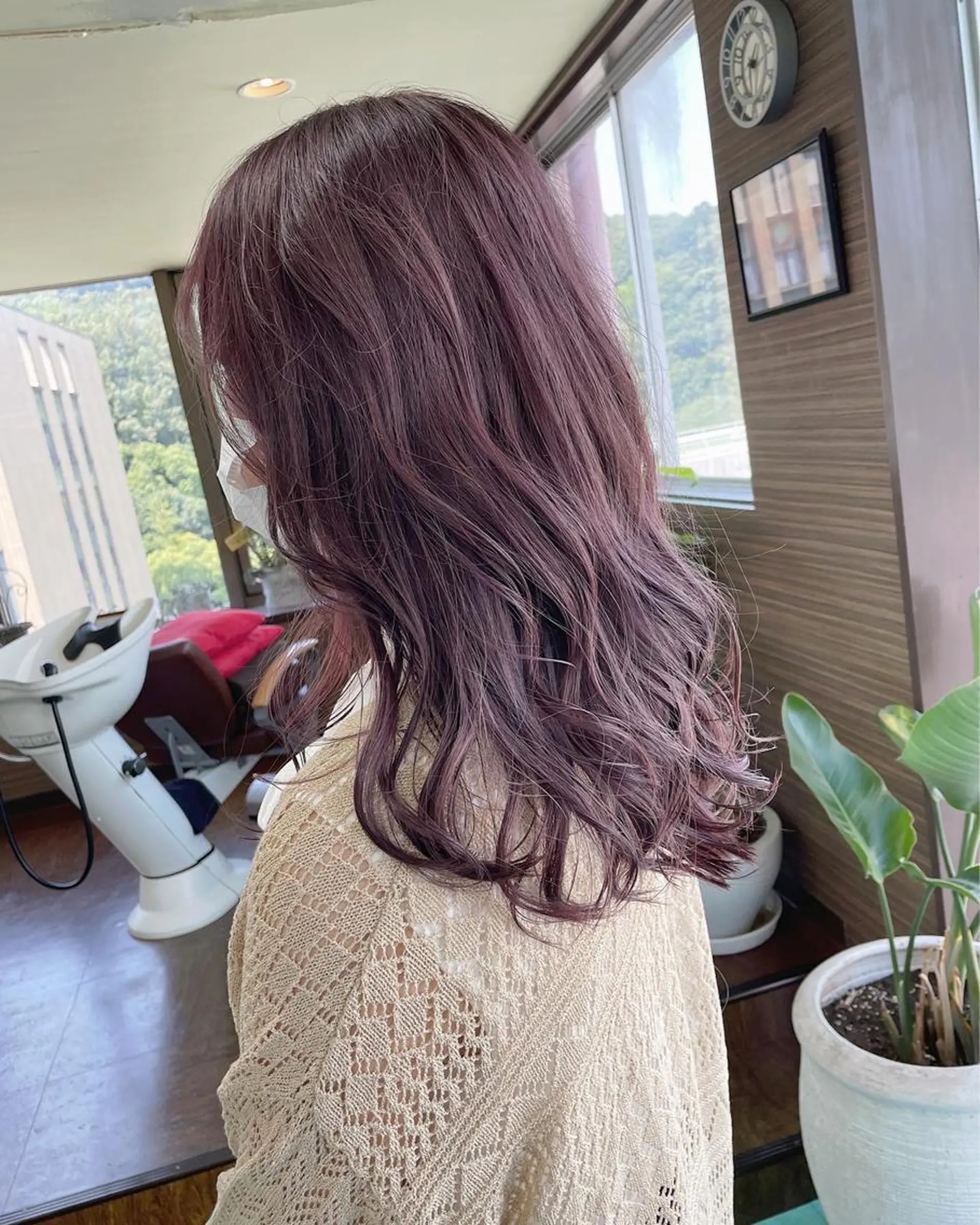 ロング カラー ピンクカラー パープルカラー カット ヘアカラー 土居 正季のヘアスタイル