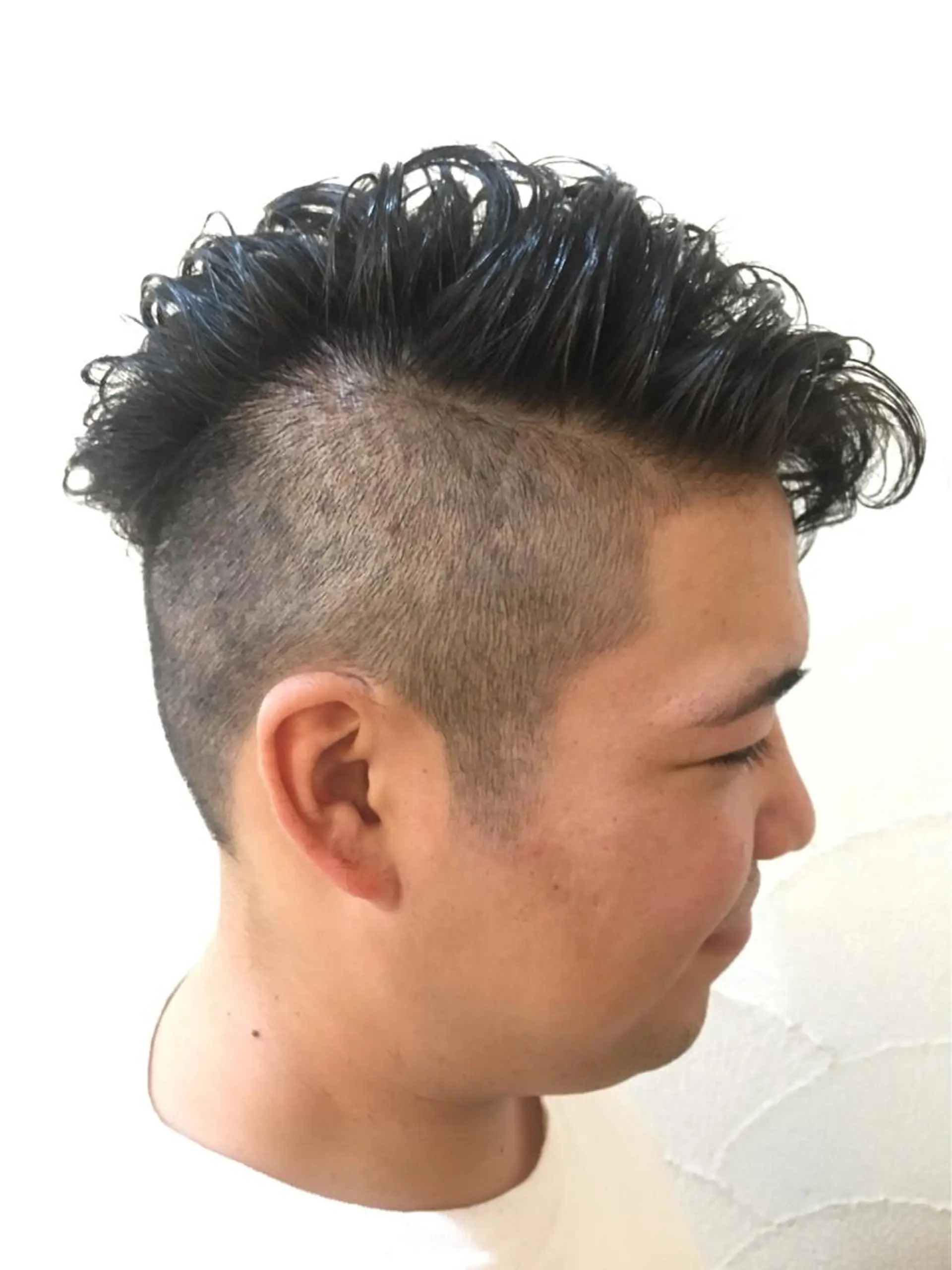 ショート パーマ カット 鈴木 英治のヘアスタイル