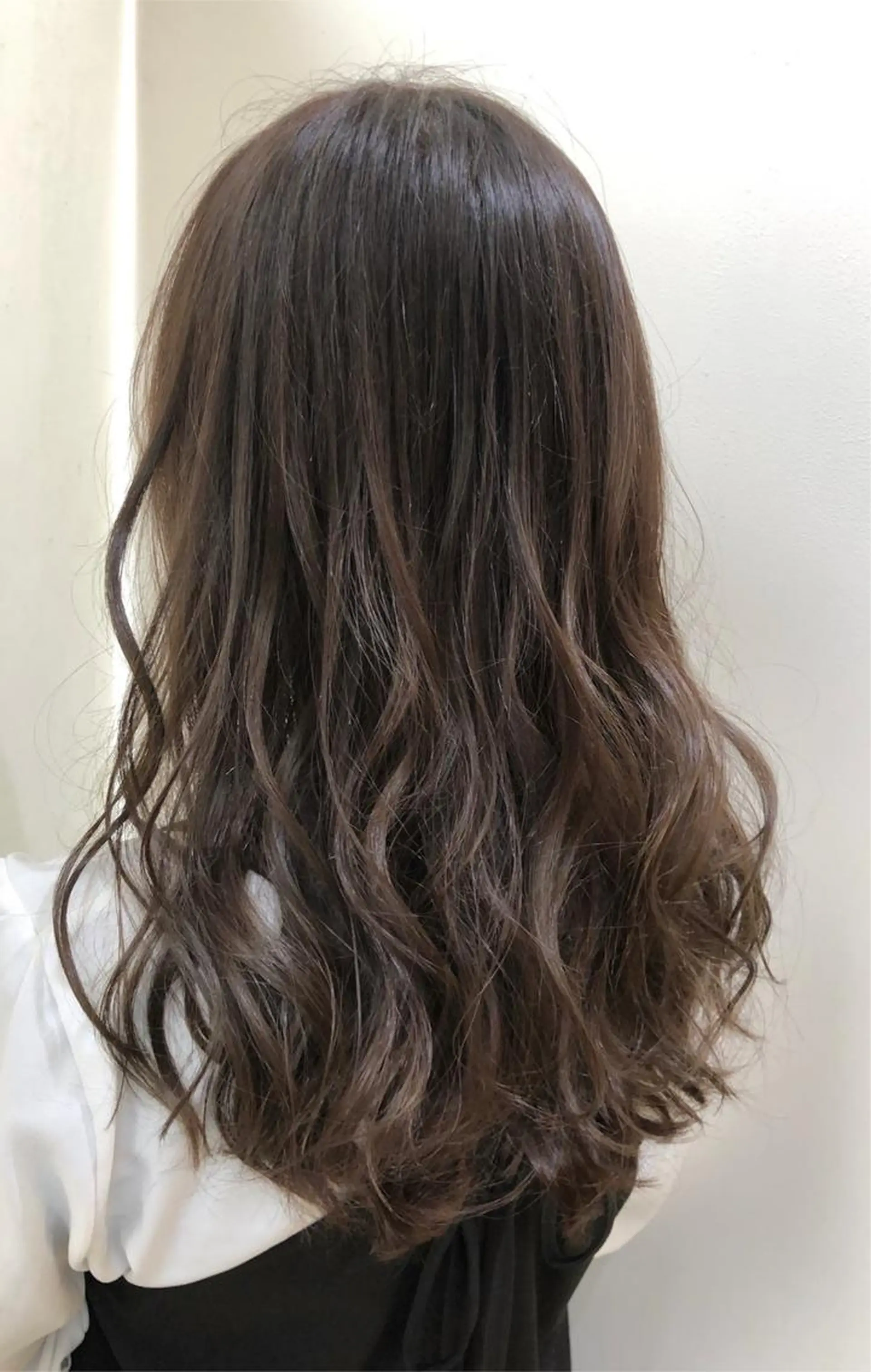 ロング カラー バレイヤージュ ベージュカラー ブロンド デザインカラー グラデーションカラー 韓国風/オシャレ /縮毛矯正/滝口琴未のヘアスタイル