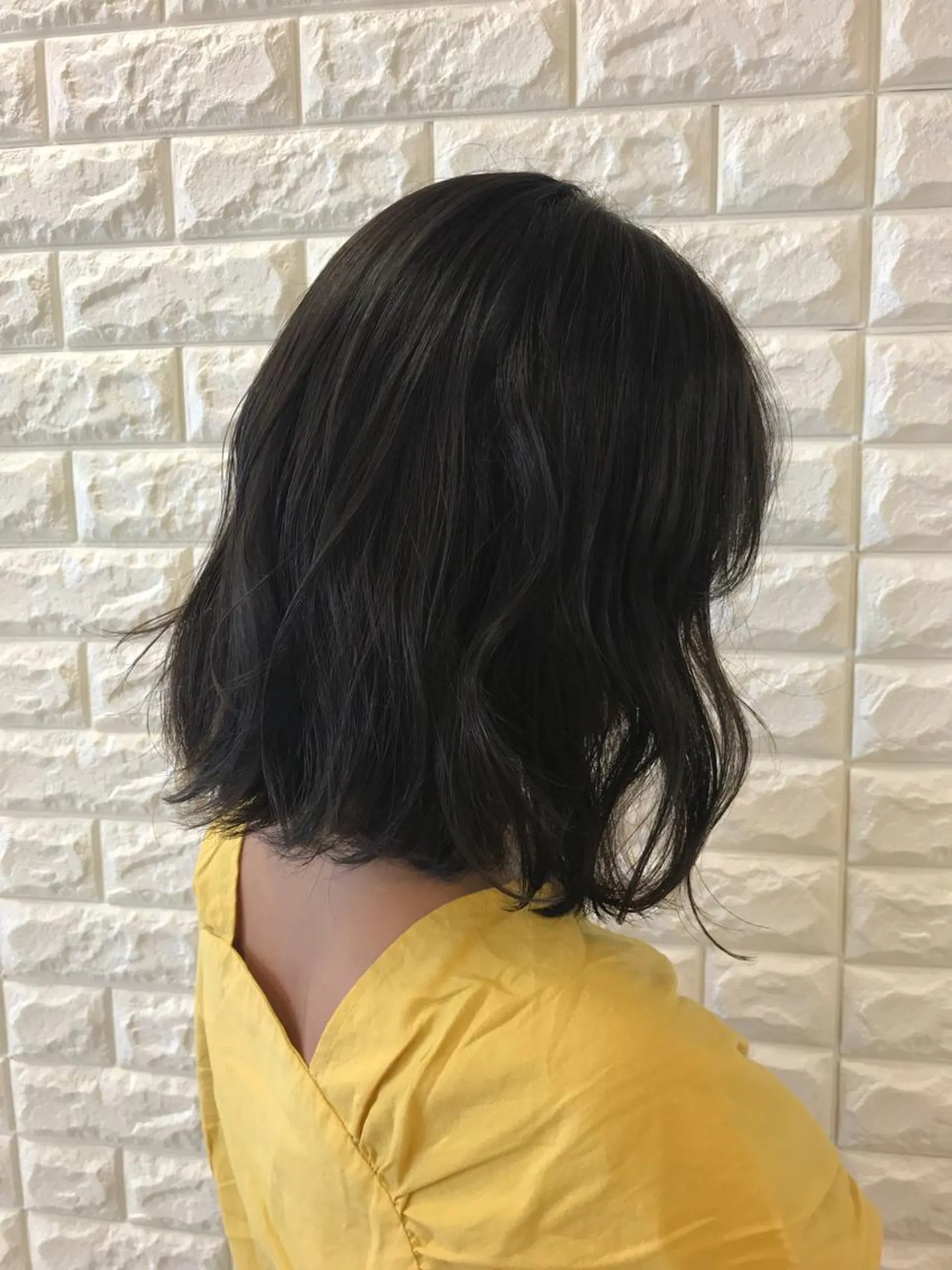ミディアム カラー 顔まわりカット✄ ベージュカラー🧸のヘアスタイル