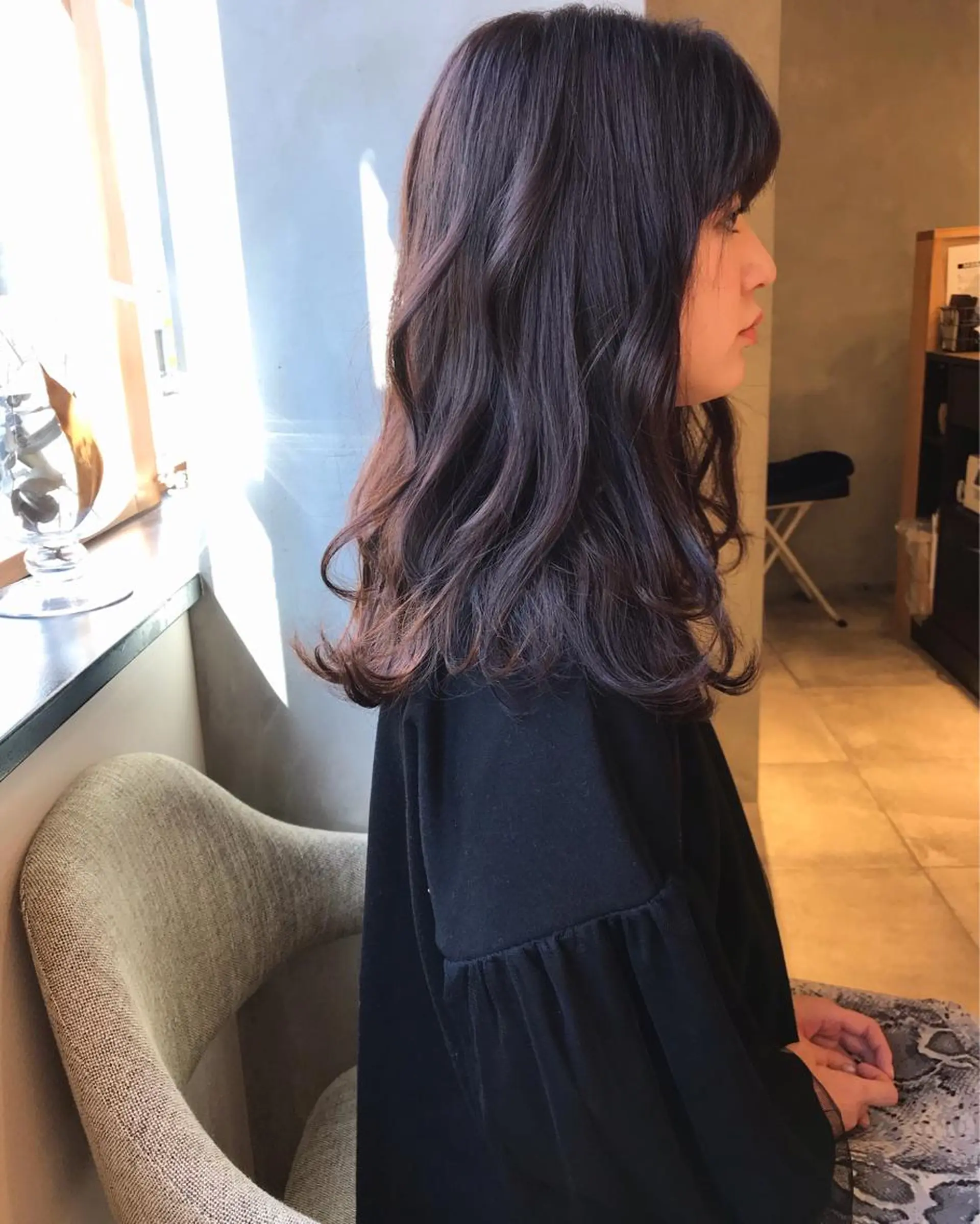 ミディアム カラー ブリーチ ブリーチなしカラー パープルカラー 眉毛ワックス konomiの眉毛・アイブロウイメージ