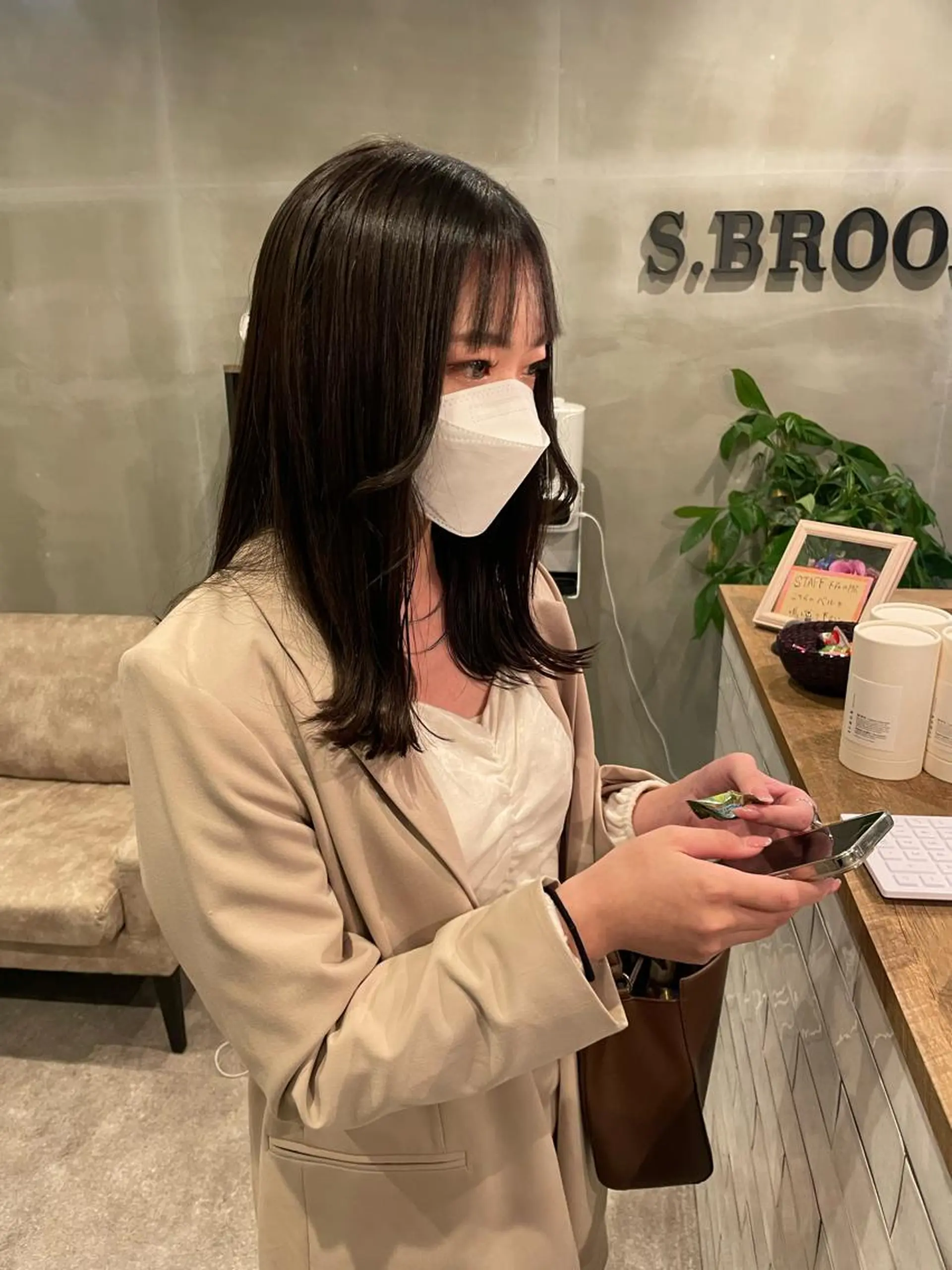 セミロング S.BROOM なんばTAKUYAのヘアスタイル