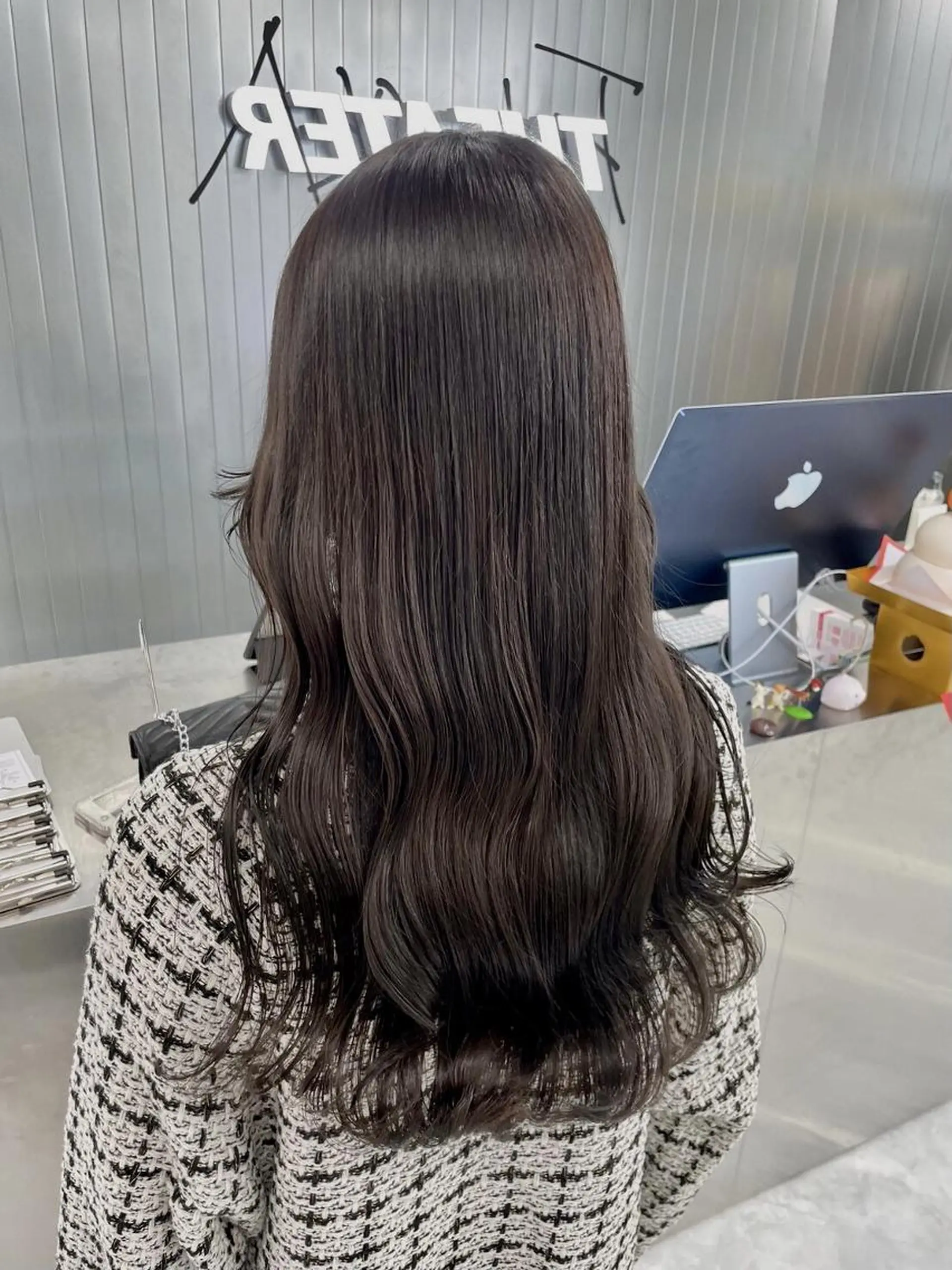 カラー 透明感カラー🫧 レイヤーカットのヘアスタイル