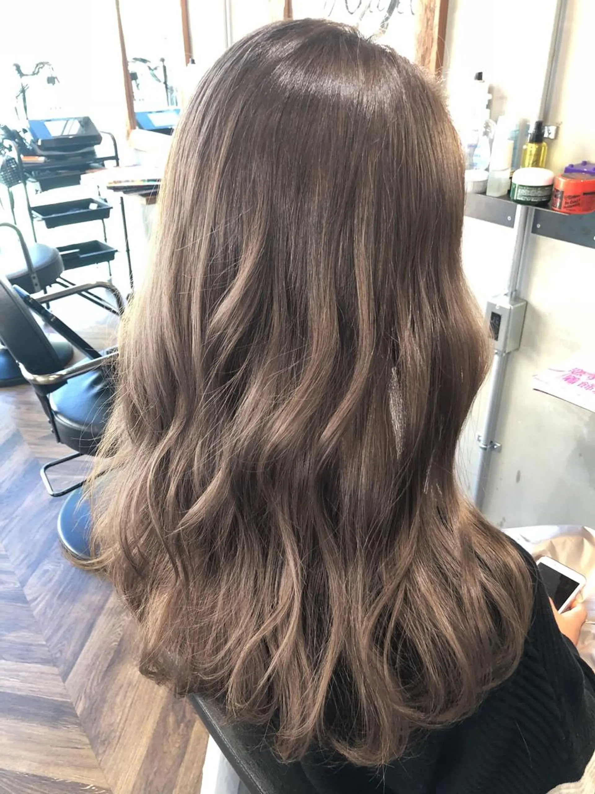 ロング カラー 遠藤 眞実のヘアスタイル