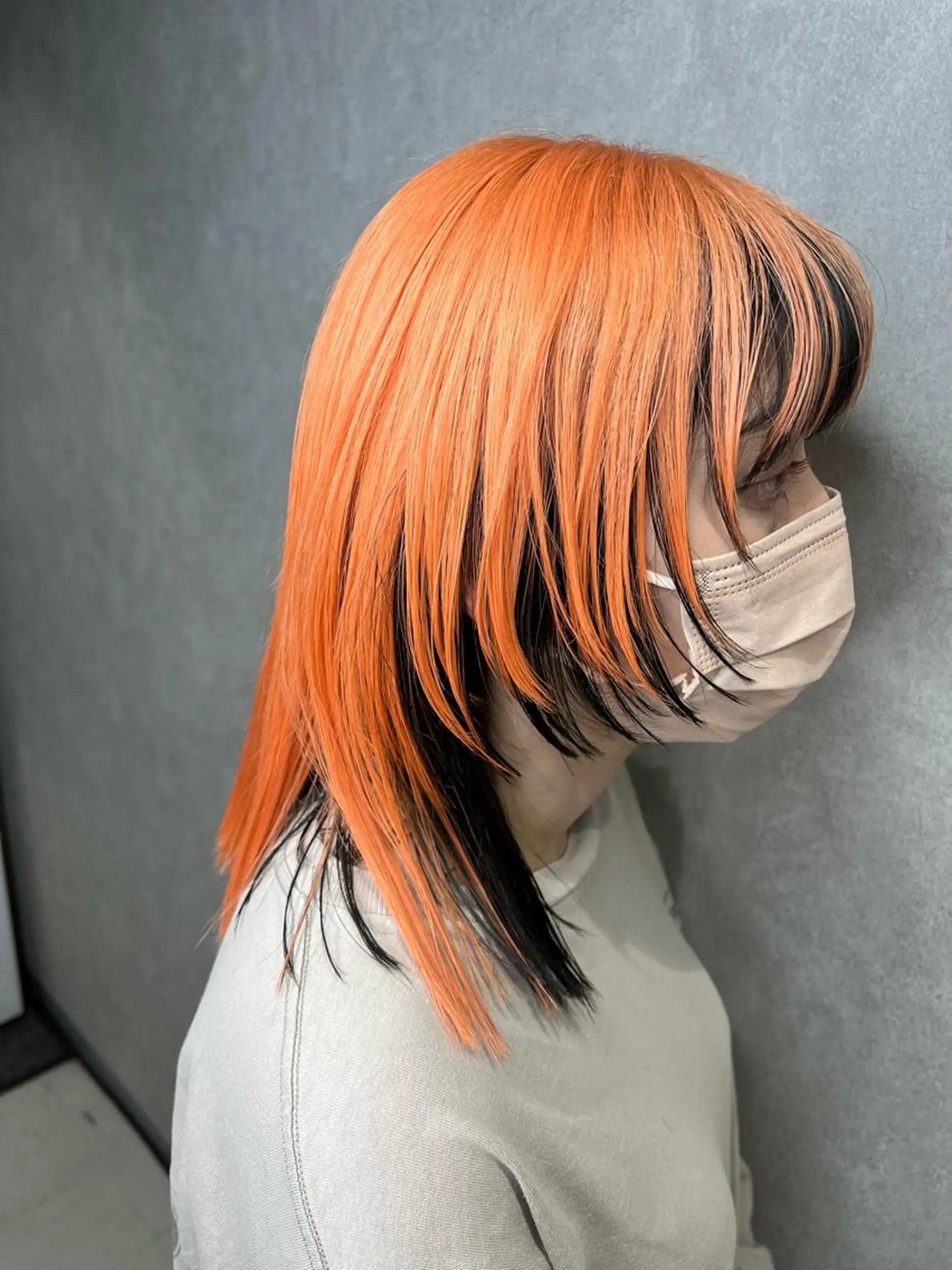 ショート カラー オレンジ レイヤーカット mimiiy梅田 中崎町ハイトーンのヘアスタイル