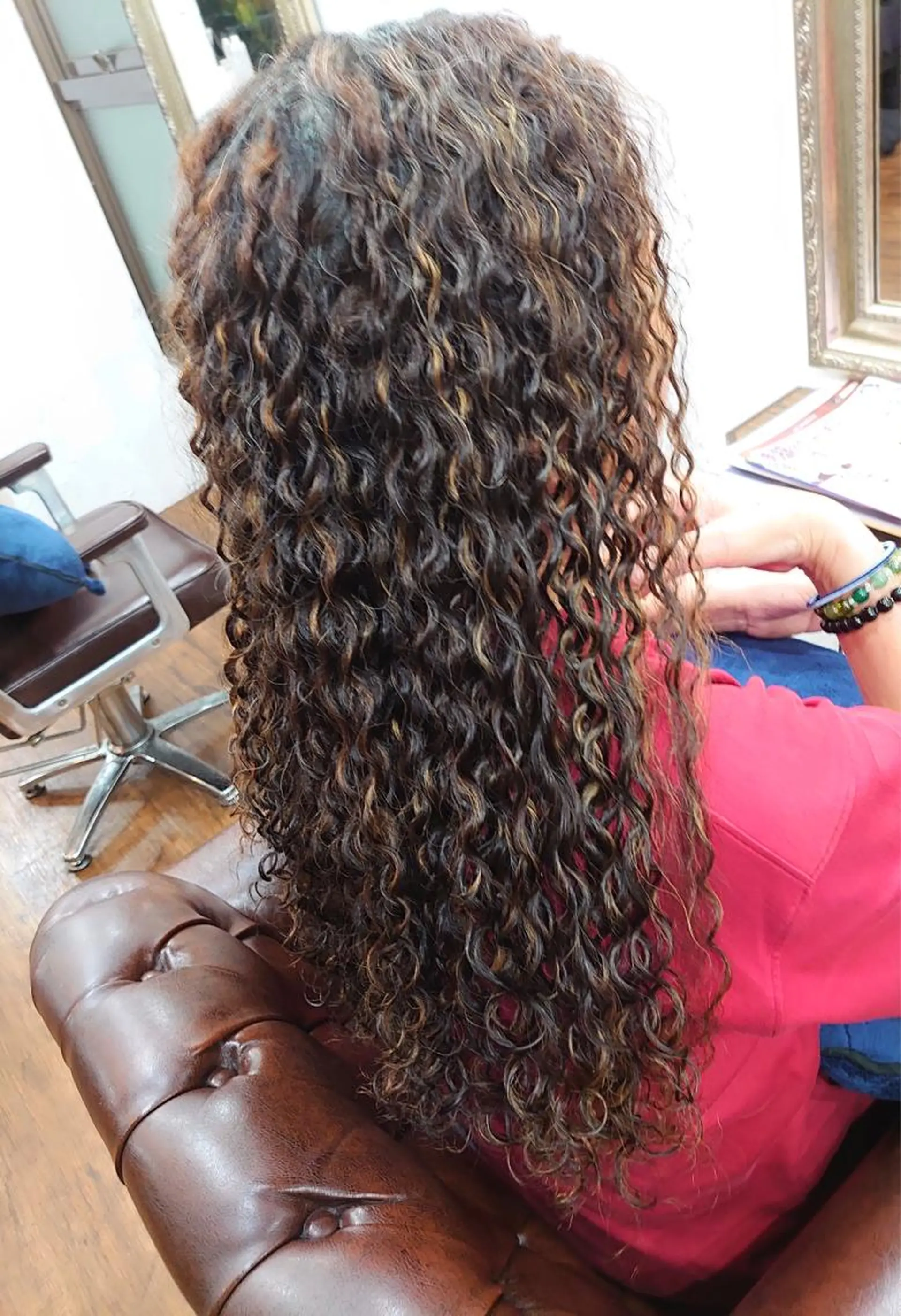 ロング パーマ カット パーマ 饒平名 知也のヘアスタイル