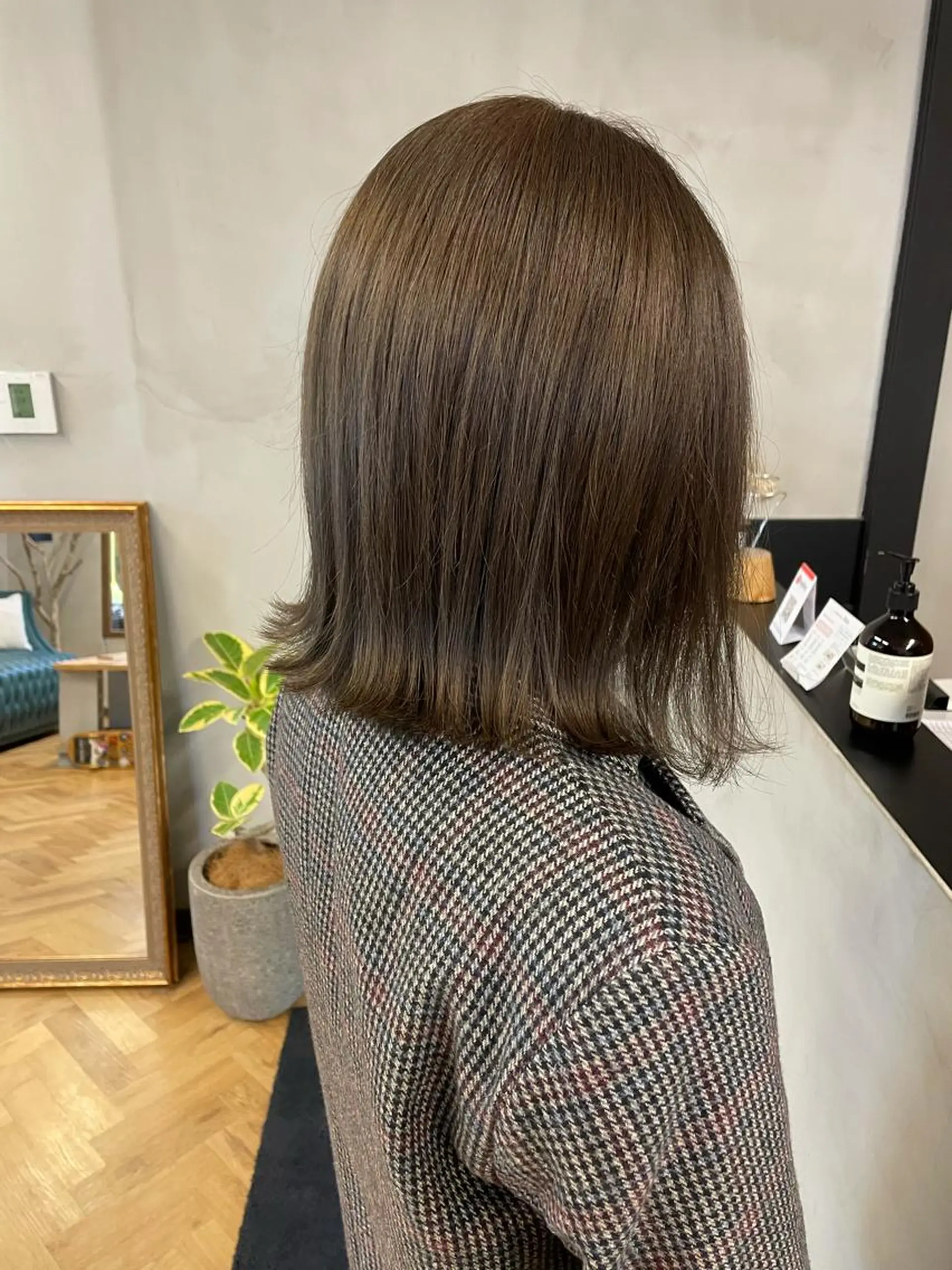 ミディアム カラー パーマ ヘアアレンジ メンズ キッズ ネイル マツエク・マツパ グレージュ tatsumi/ボブ ウルフ/レイヤーのヘアスタイル