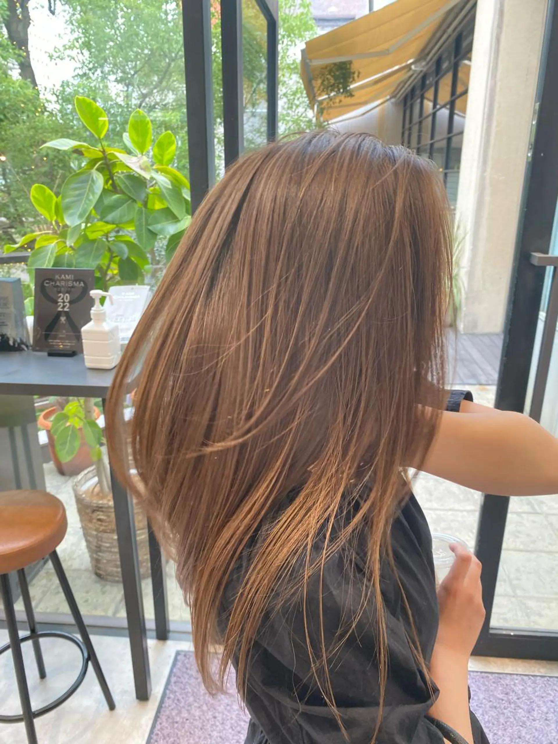 セミロング カラー たつ/レイヤーカット 顔周り/髪質改善のヘアスタイル