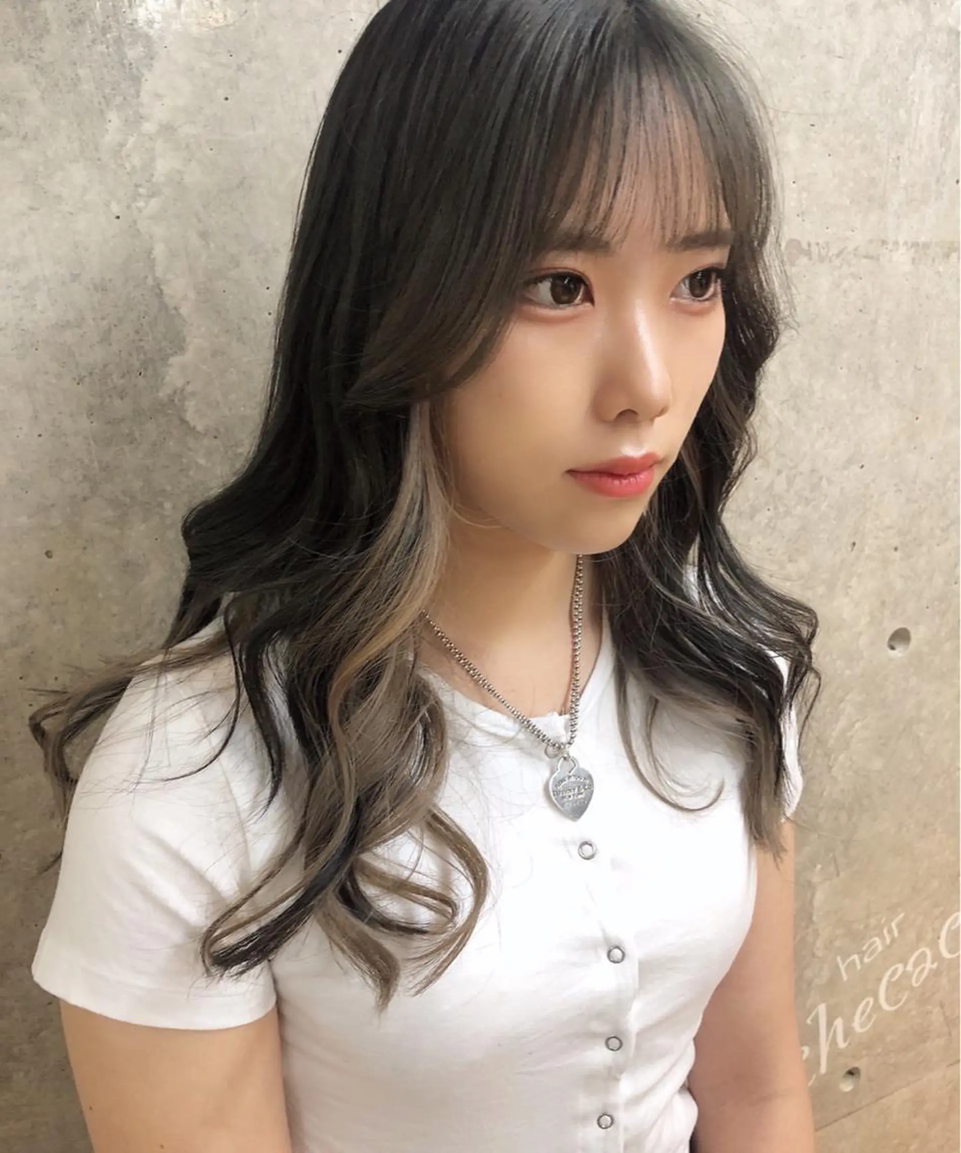 ロング カラー ブリーチ インナーカラー CITY louwe 脇坂彩音のヘアスタイル