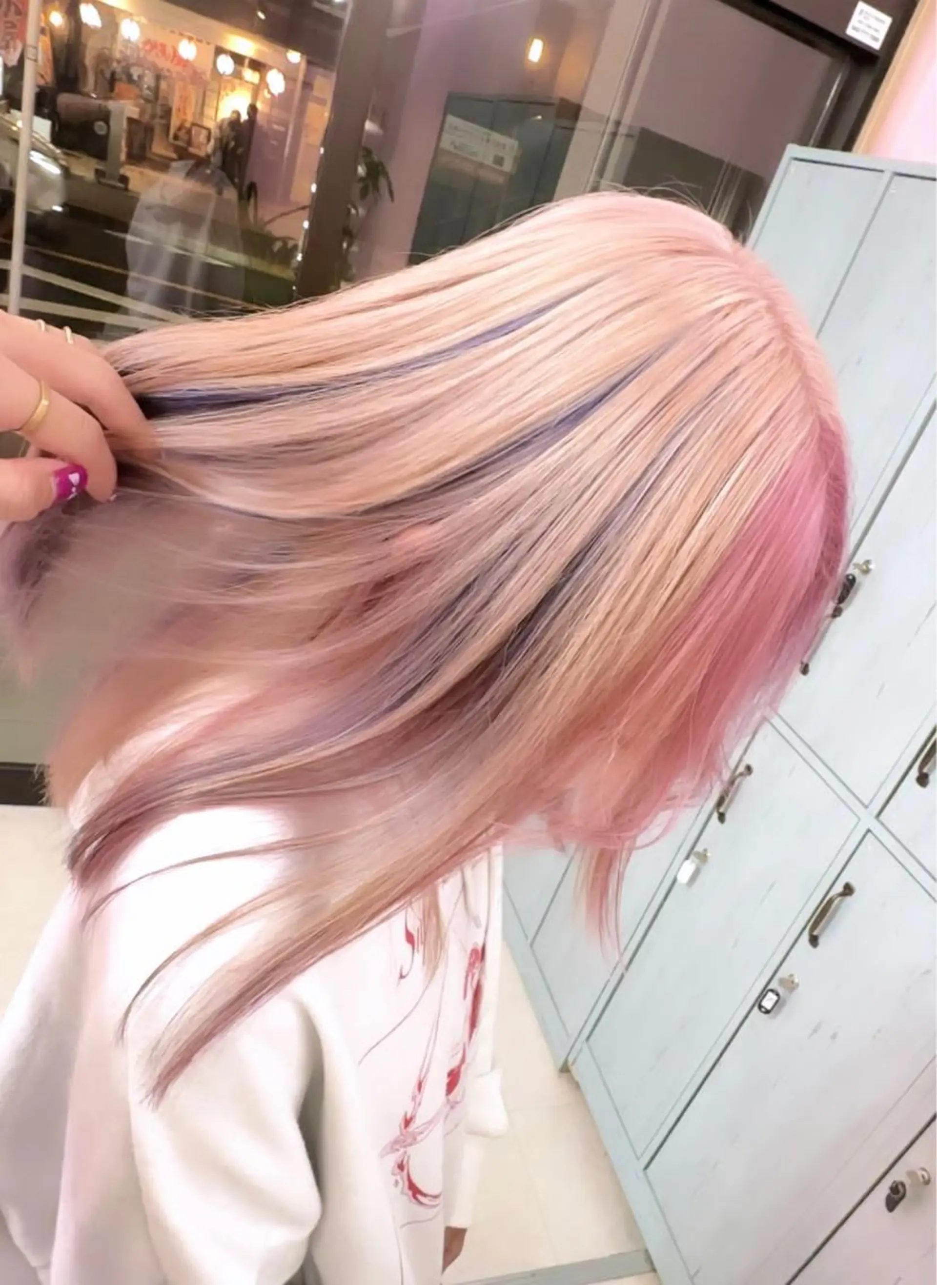 セミロング カラー ✨色落ちまで可愛い✨ MANATO🎨🌈のヘアスタイル