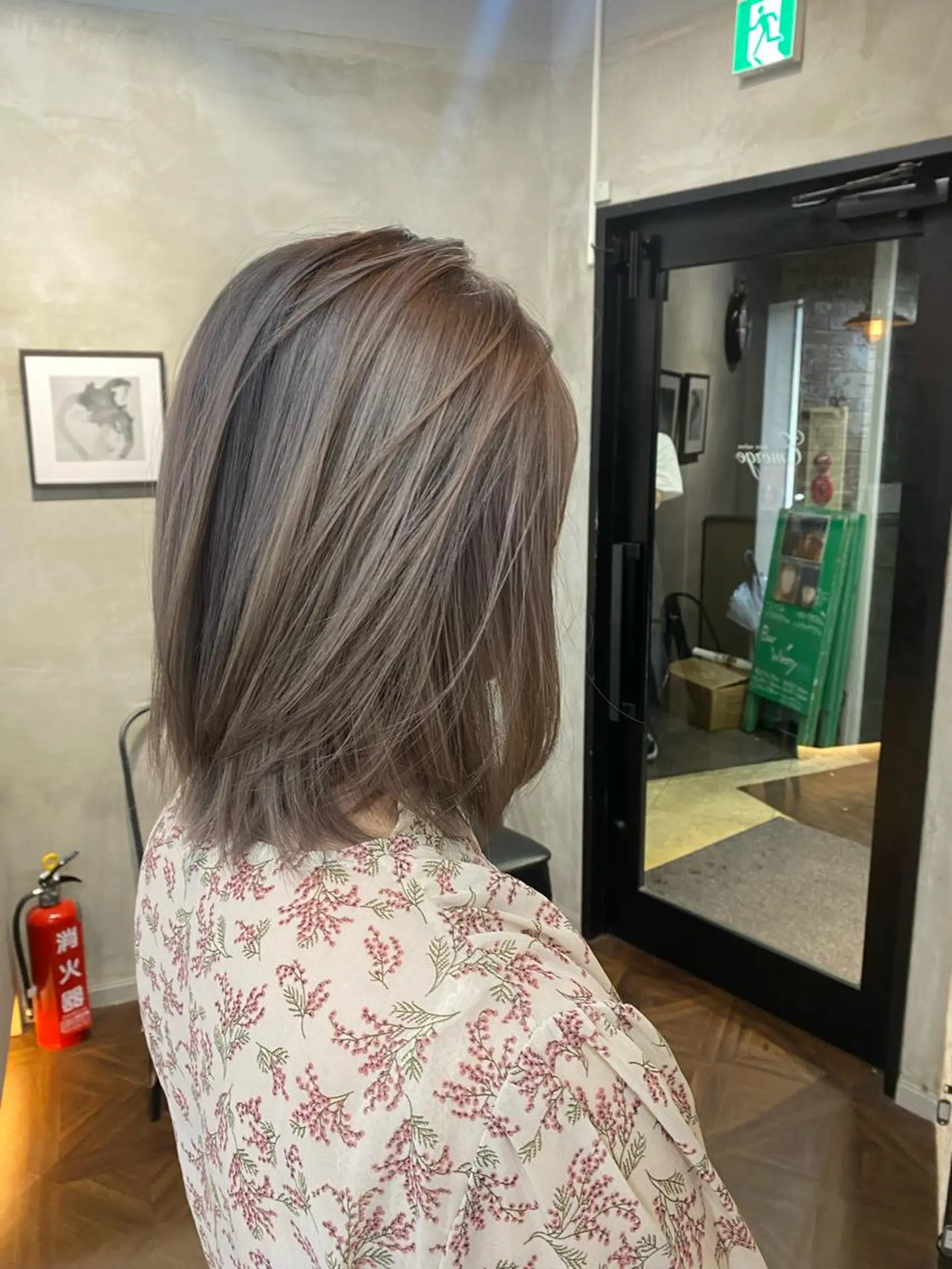 ミディアム カット ヘアカラー Emerge渋谷店所属・パーマ/レイヤー 🐯ヒョウガ🐯のヘアスタイル