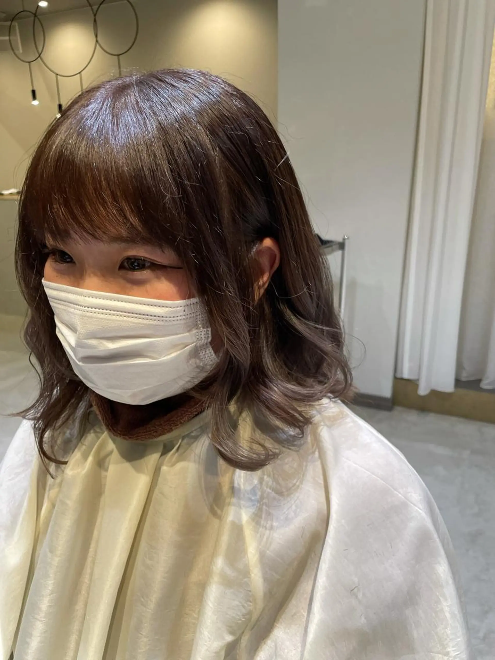 ミディアム 顔周りカット 似合わせカット salowin札幌大通り店所属・近野 美月のヘアスタイル