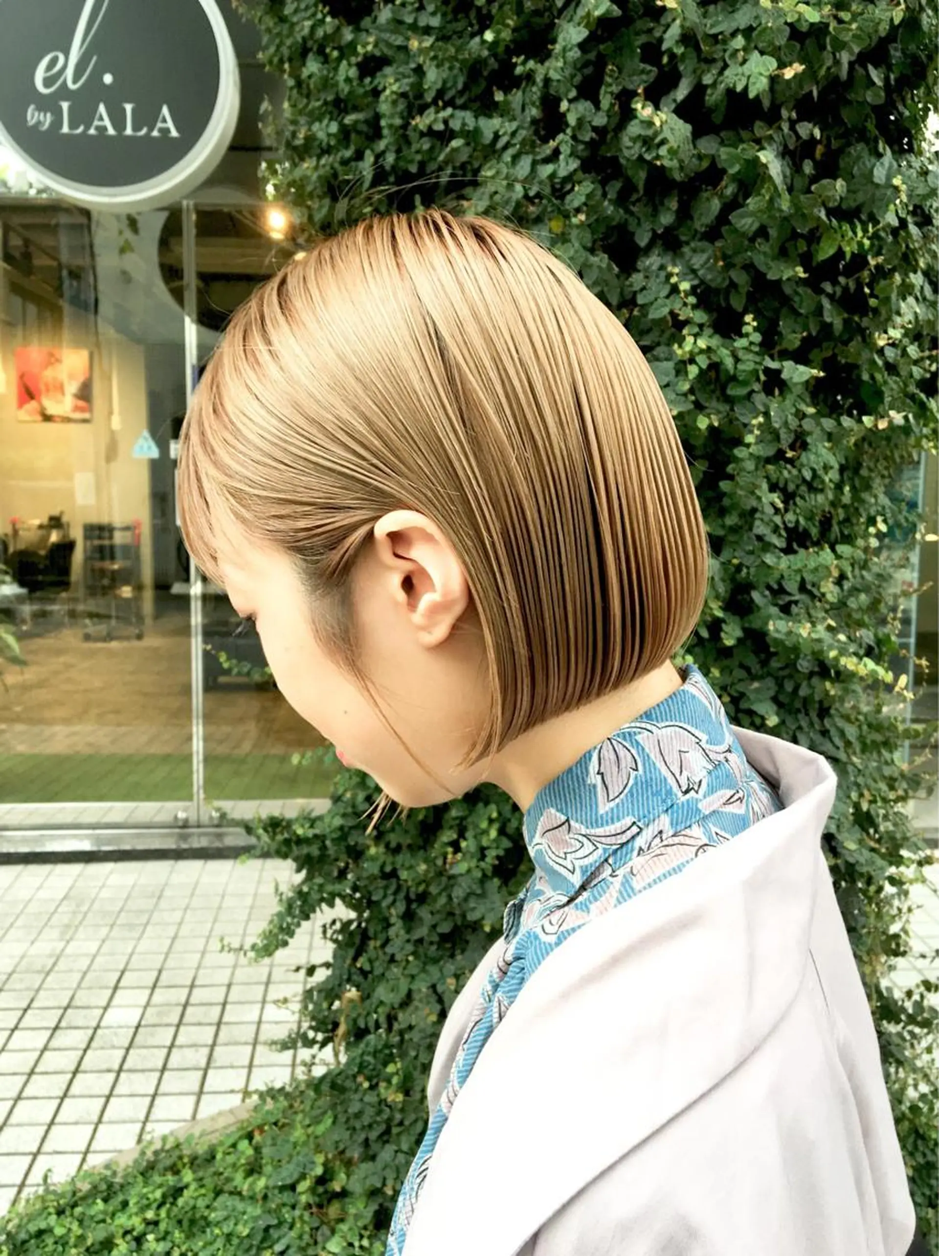 ショート カラー 切りっぱなしボブ ベージュカラー ハイトーンカラー ボブ ハイトーン/レイヤー /ウルフ⭐️永田⭐️のヘアスタイル