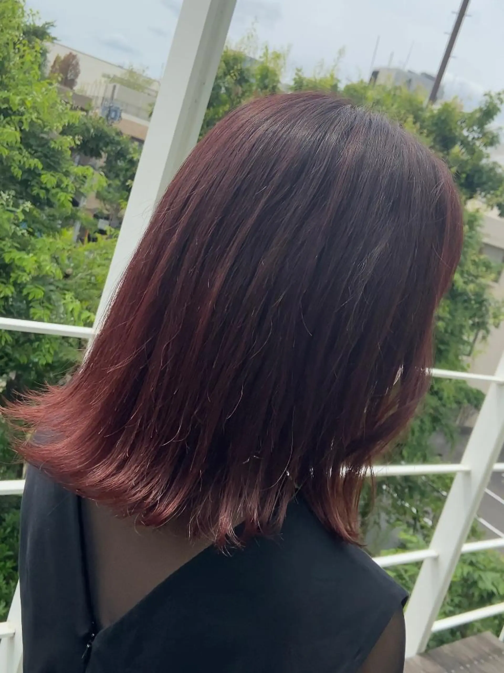 カラー 岡野 舜のヘアスタイル