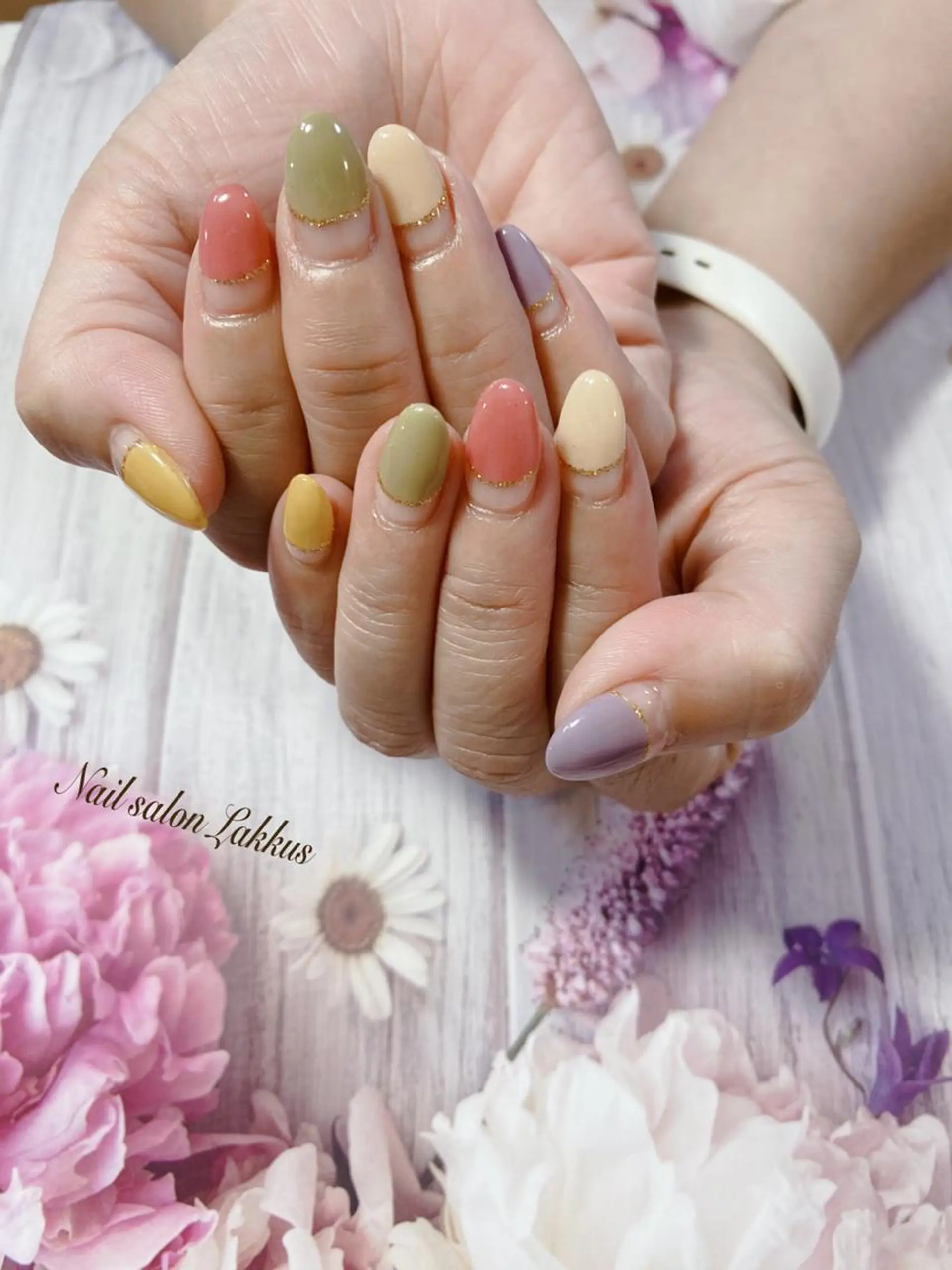 ネイル フレンチネイル Lakkus T－CHIのネイルデザイン