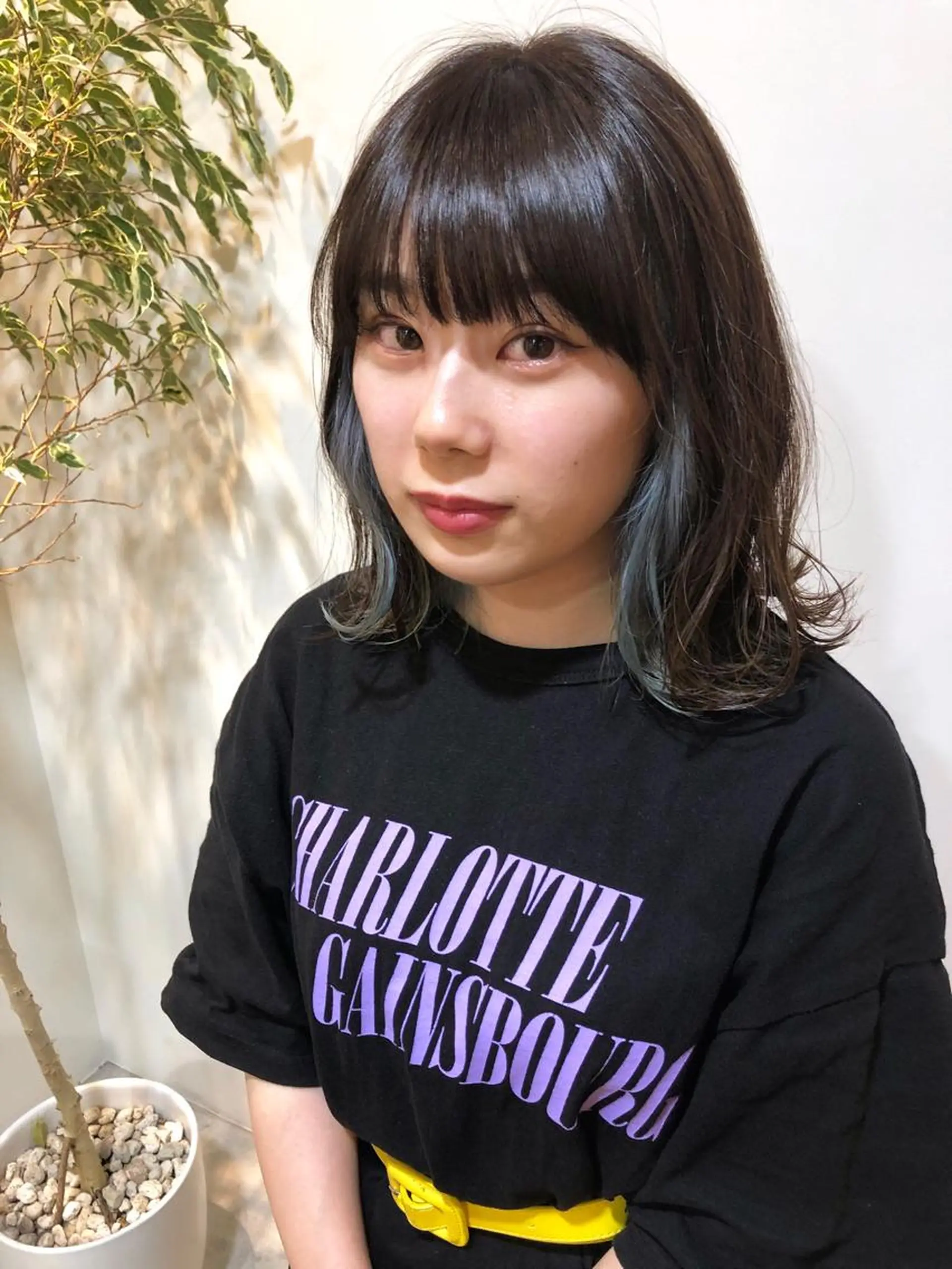 ミディアム カラー MIOベージュカラー 柔らかいカラーのヘアスタイル