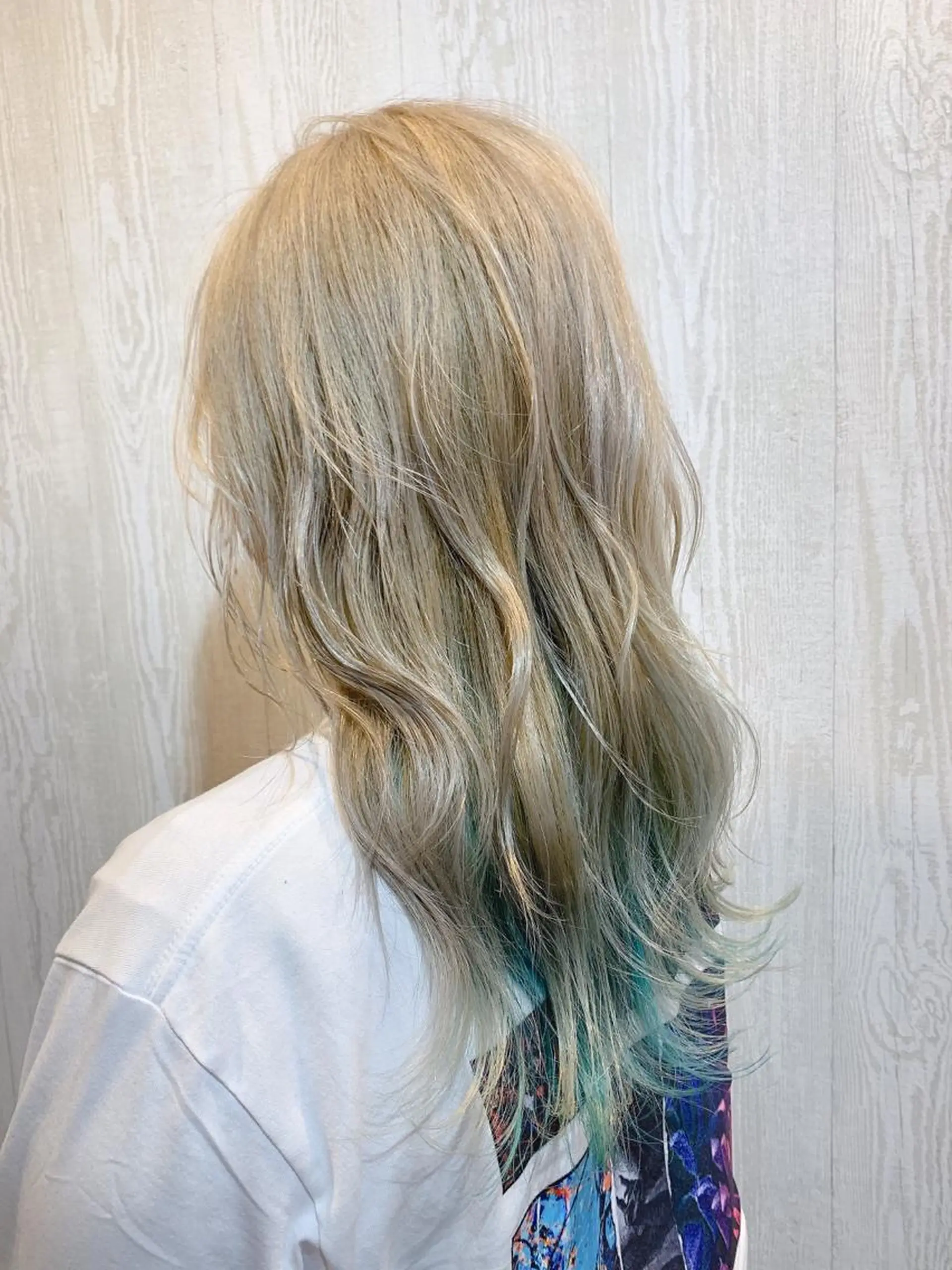 セミロング カラー ヘアアレンジ HUENEST アカデミーサロンのヘアスタイル