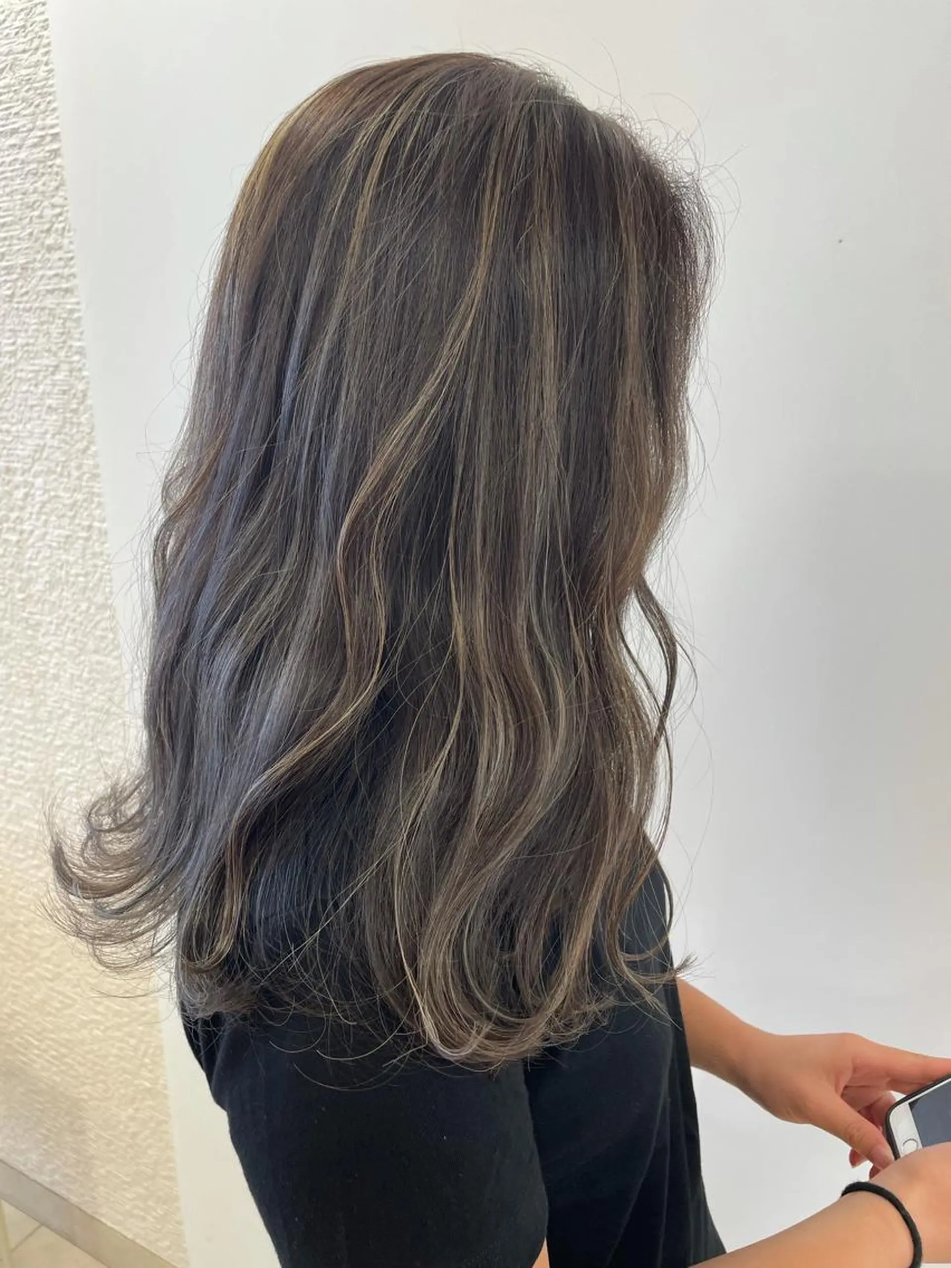 ロング カラー 顔まわりカット✄ ベージュカラー🧸のヘアスタイル