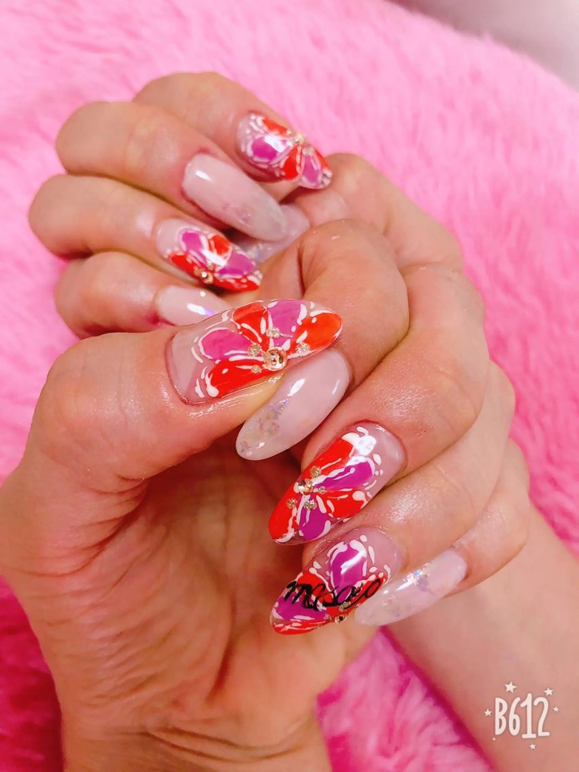 ネイル NAILWISH所属・橋本 千智のネイルデザイン